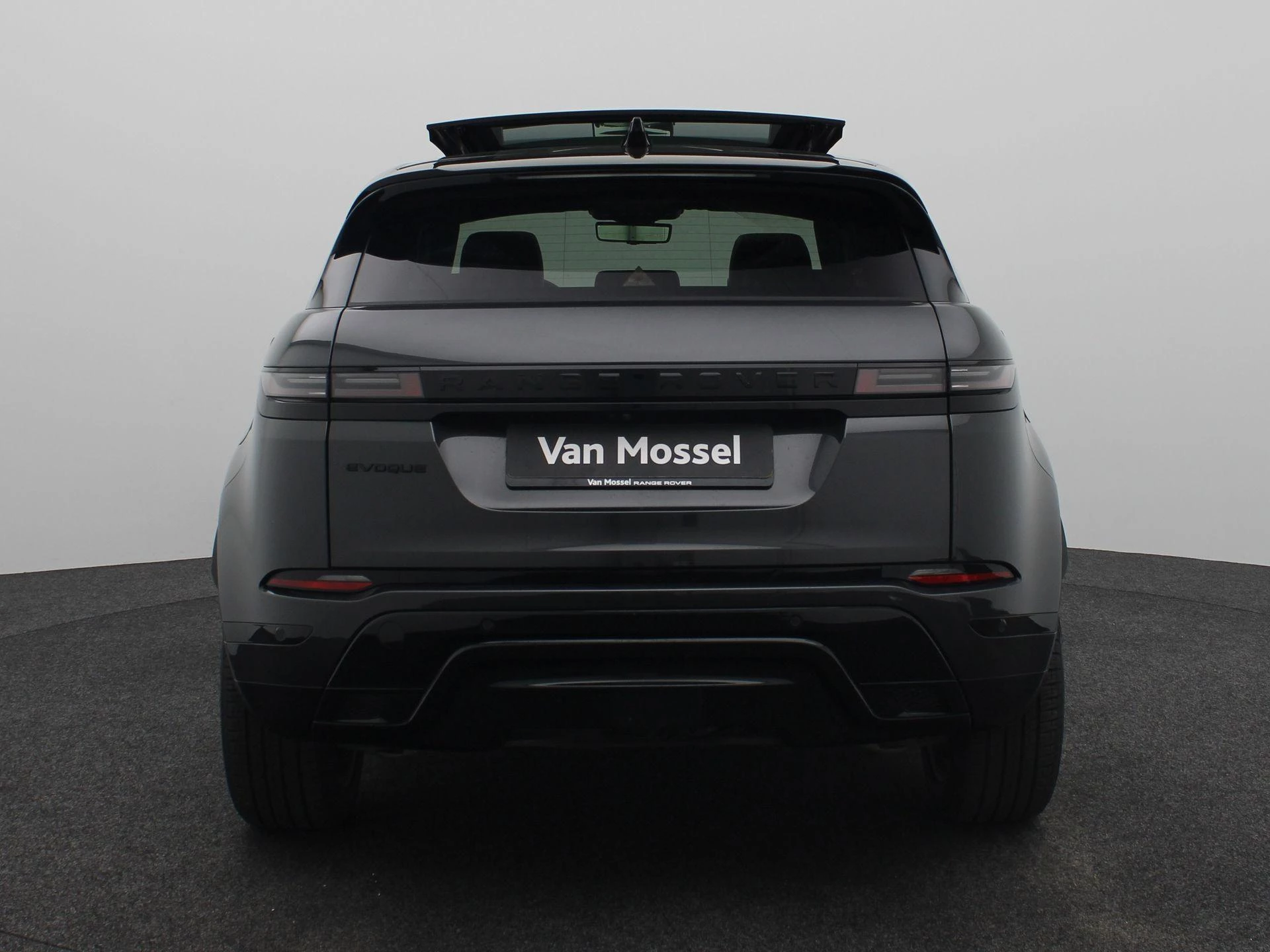 Land Rover-Range Rover Evoque-image-4