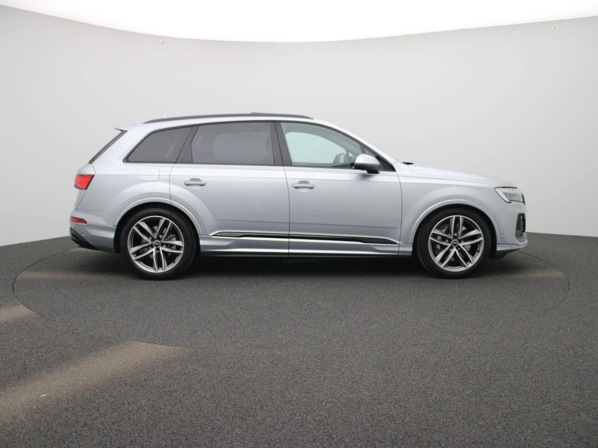 Audi-Q7-image-5