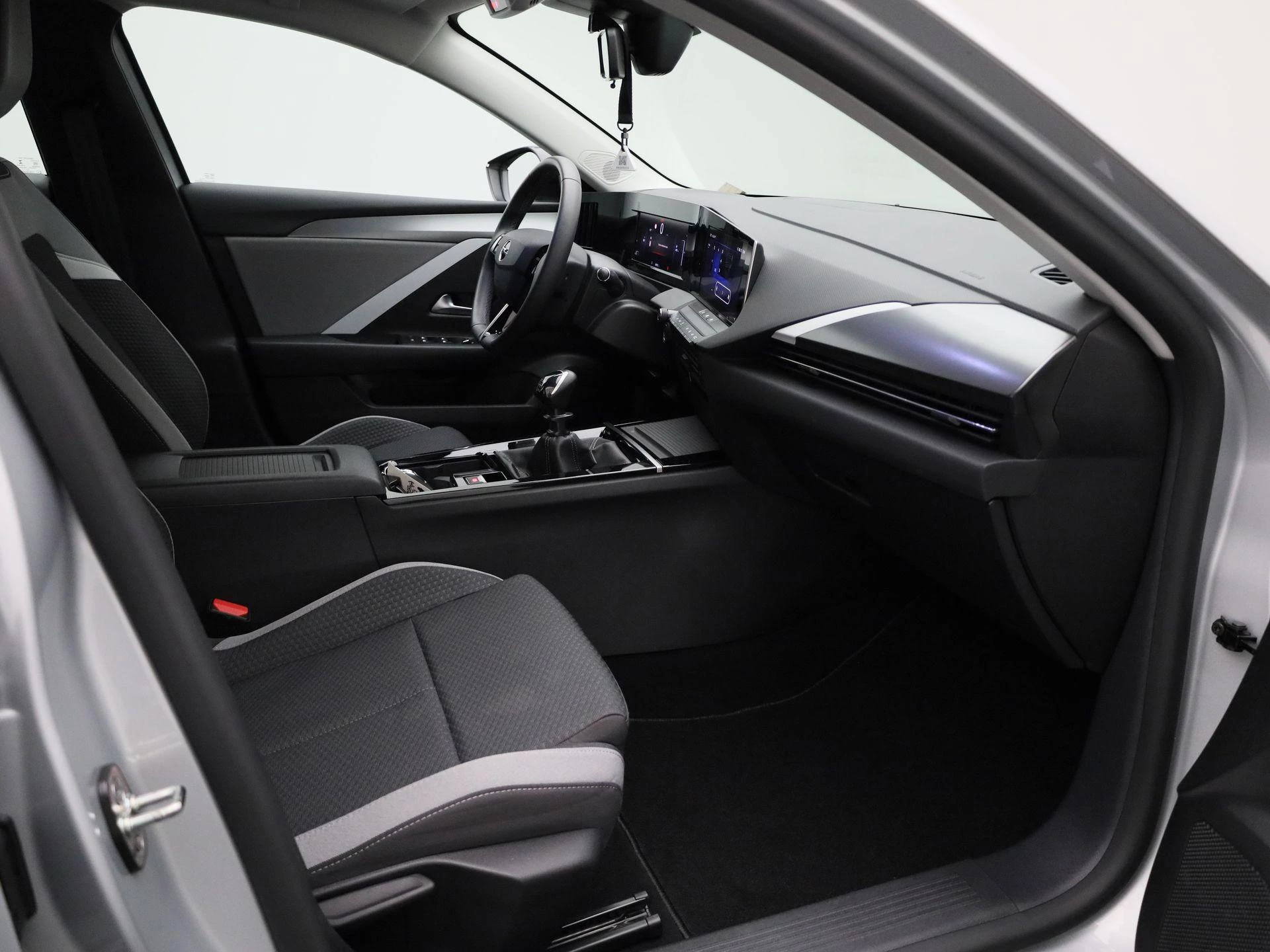 Opel-Astra-image-24