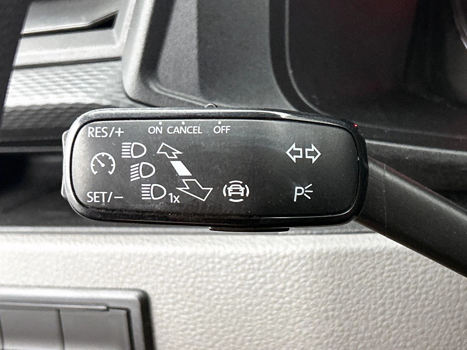 Volkswagen Transporter 2.0 TDI L1H1 110PK