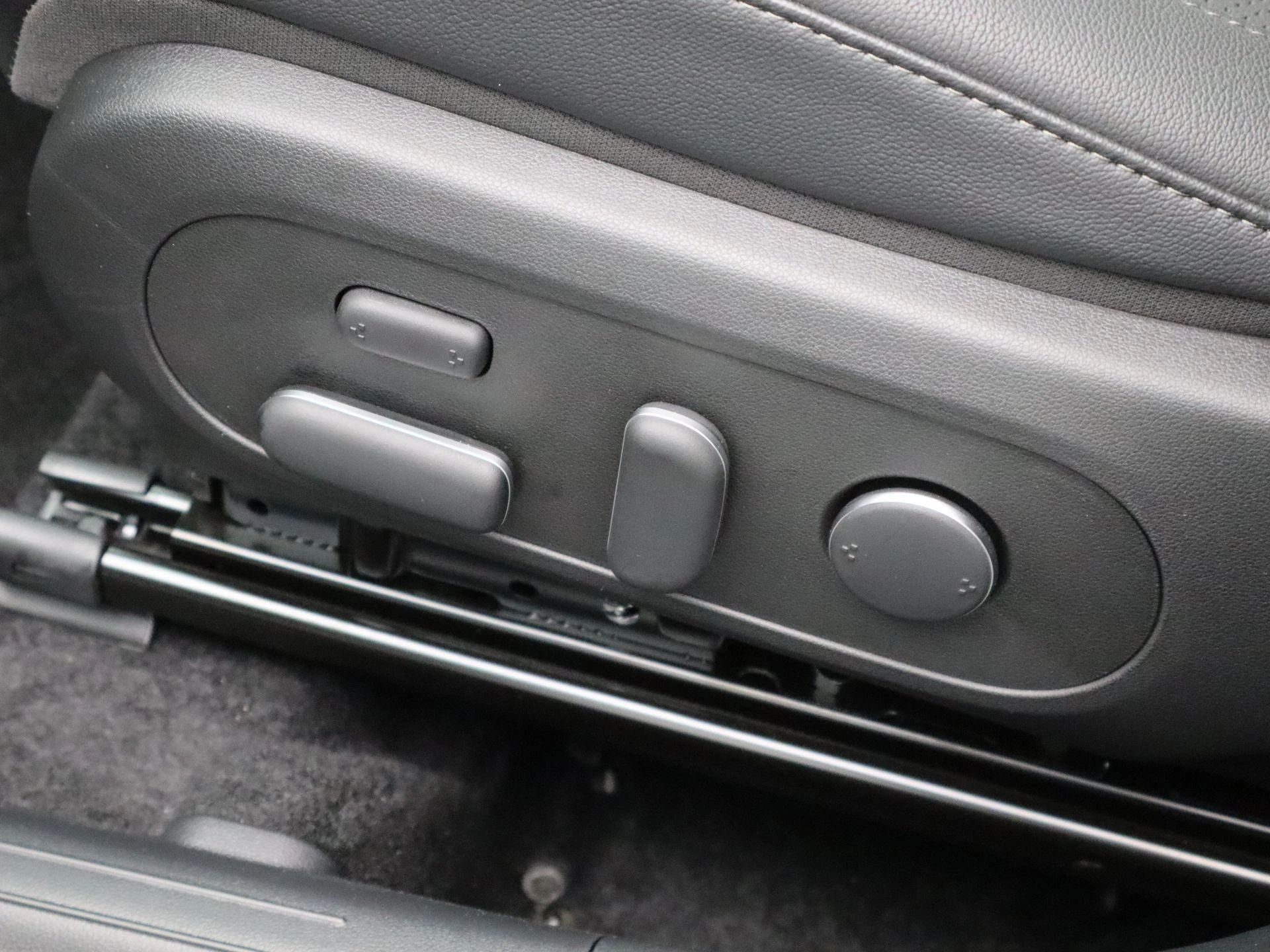Hyundai-Kona-image-28