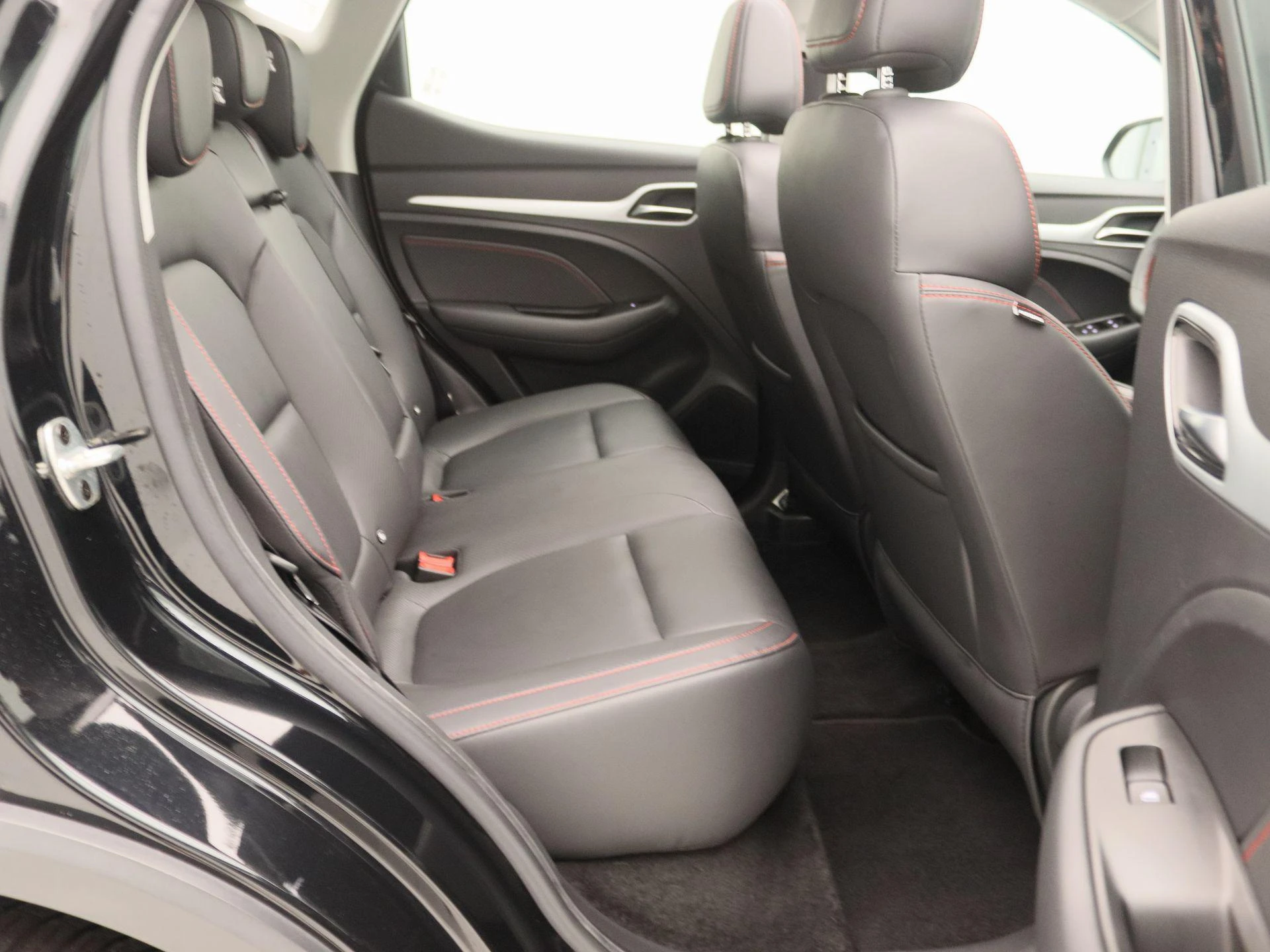 MG-ZS EV-image-24