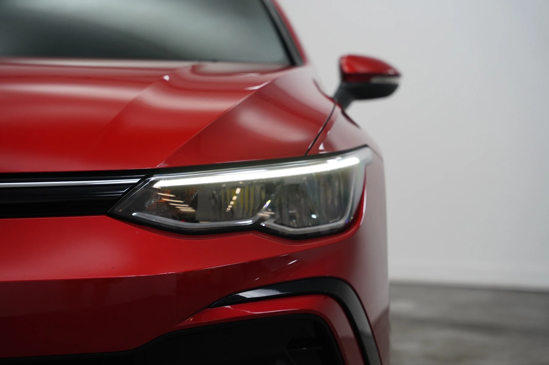 Volkswagen-Golf-image-34