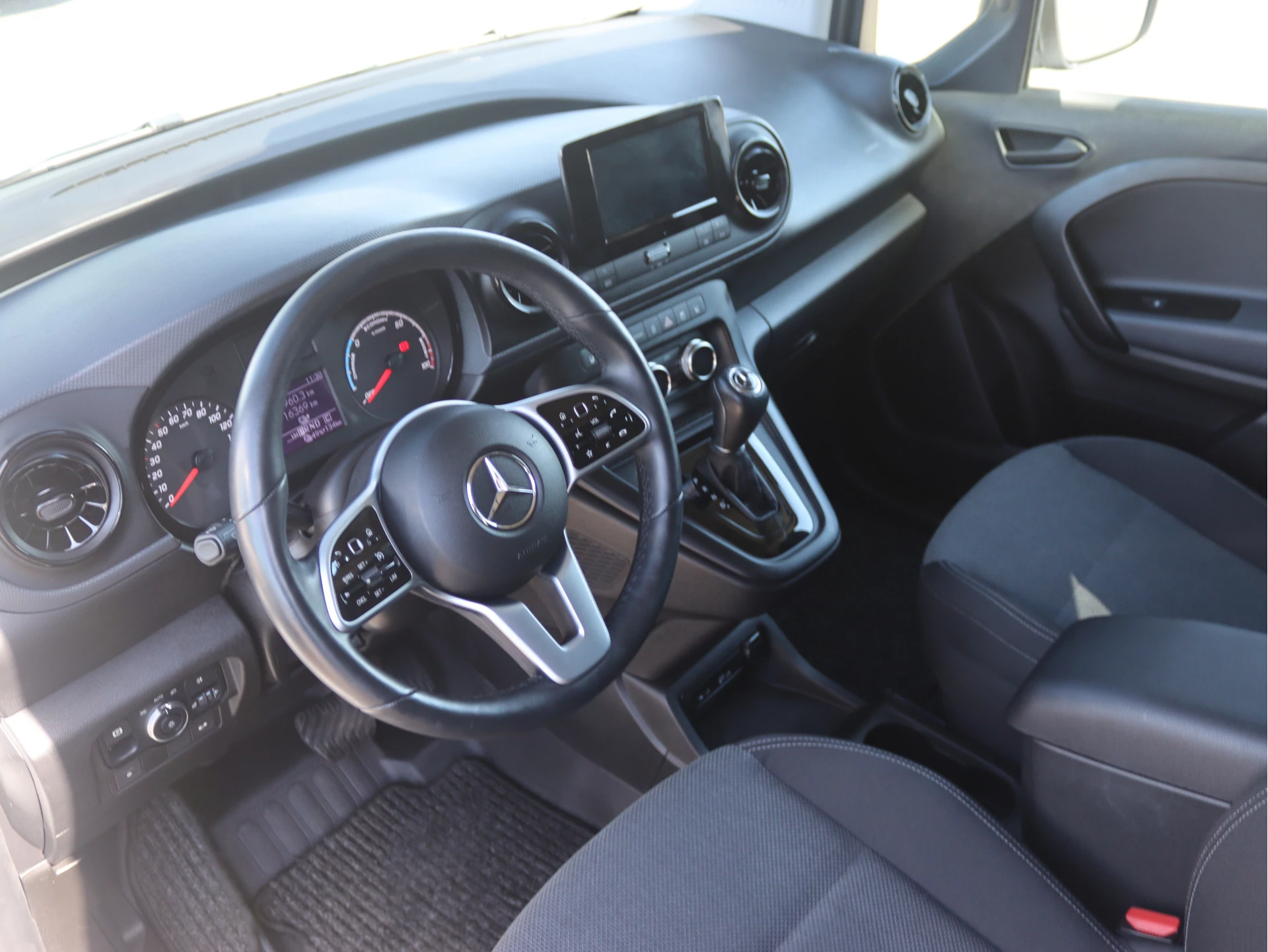 Mercedes-Benz-eCitan-image-3