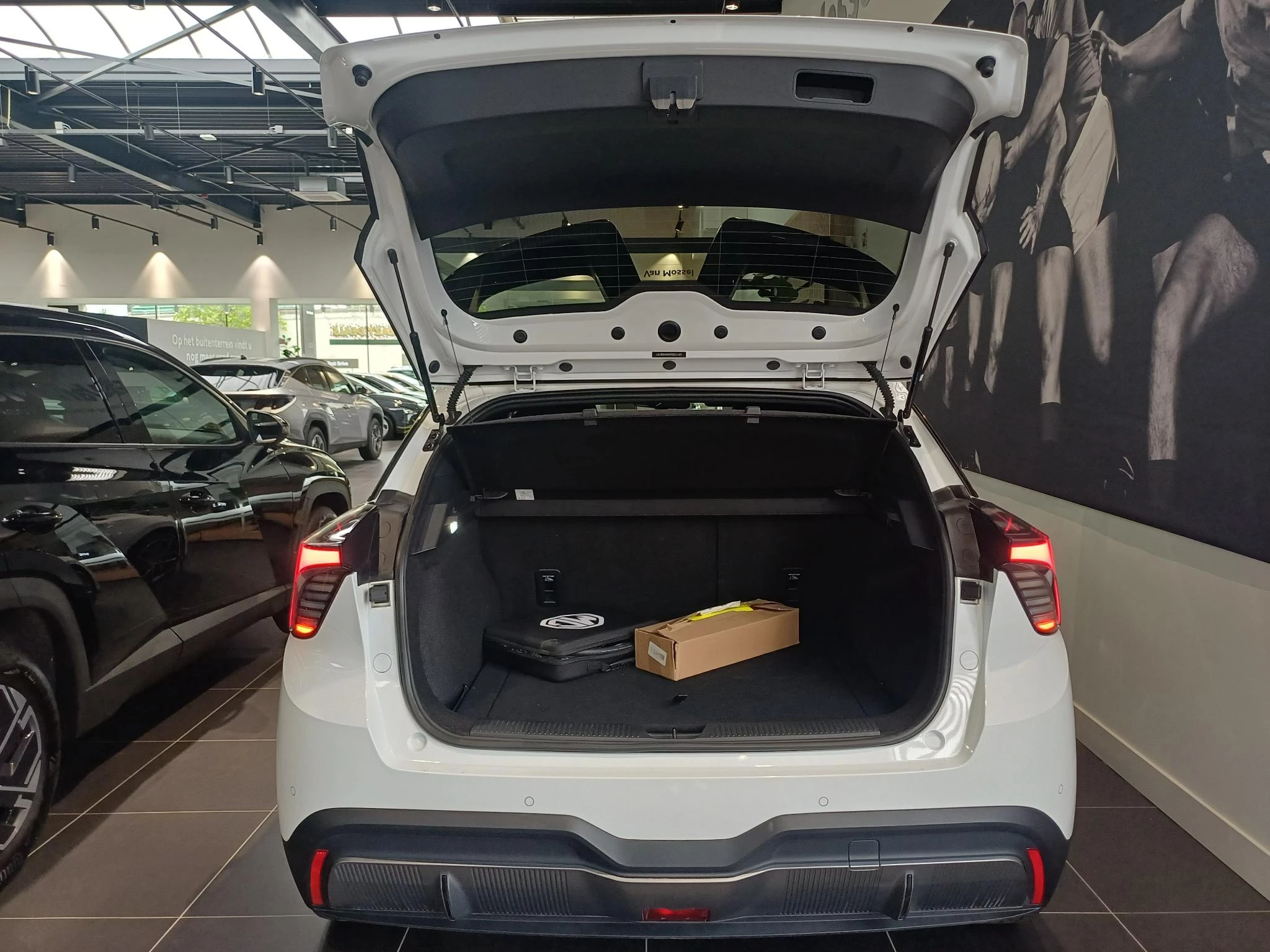 MG MG4 EV 64 kWh Luxury