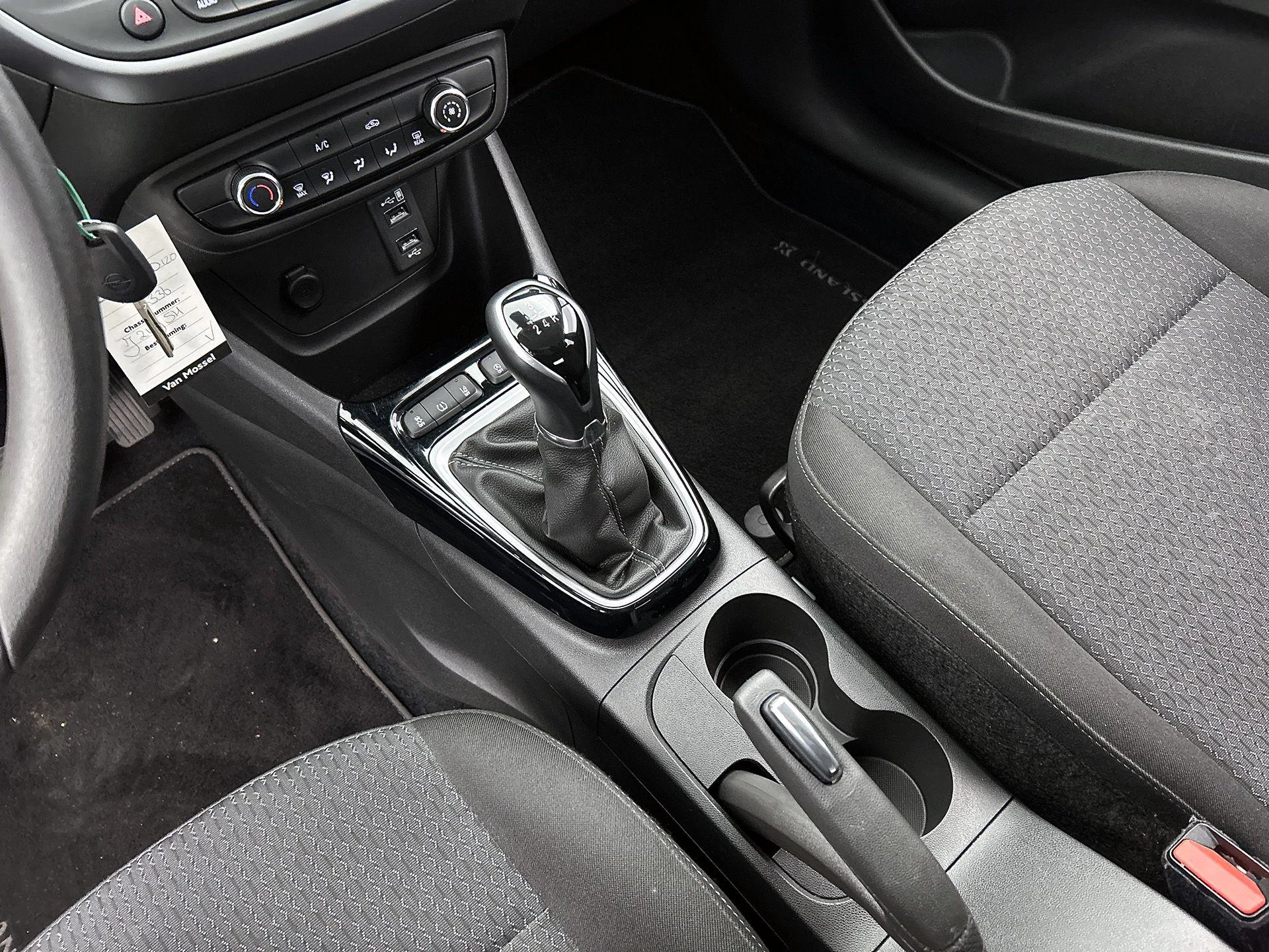 Opel-Crossland X-image-21