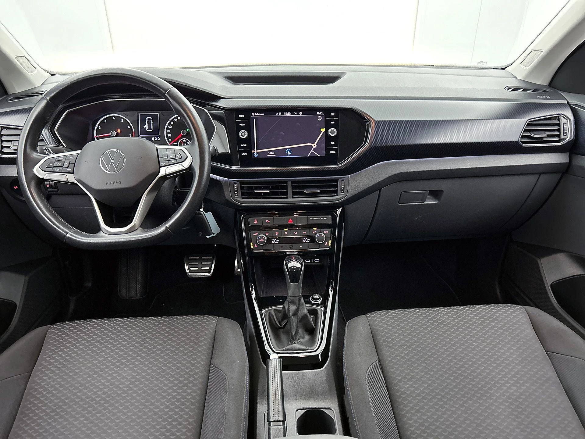 Volkswagen-T-Cross-image-21