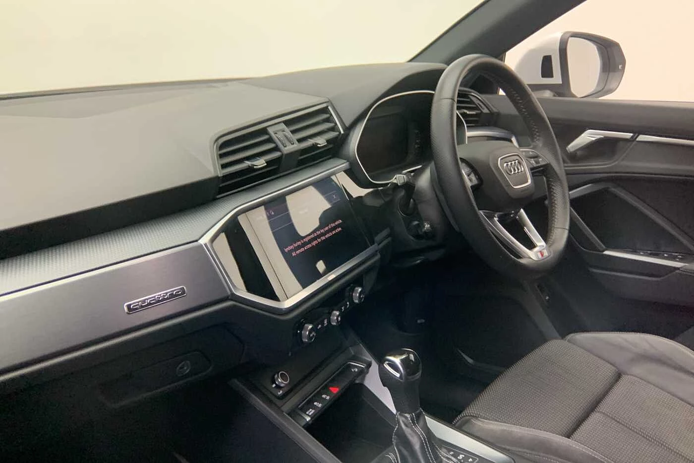 Audi-Q3-image-11