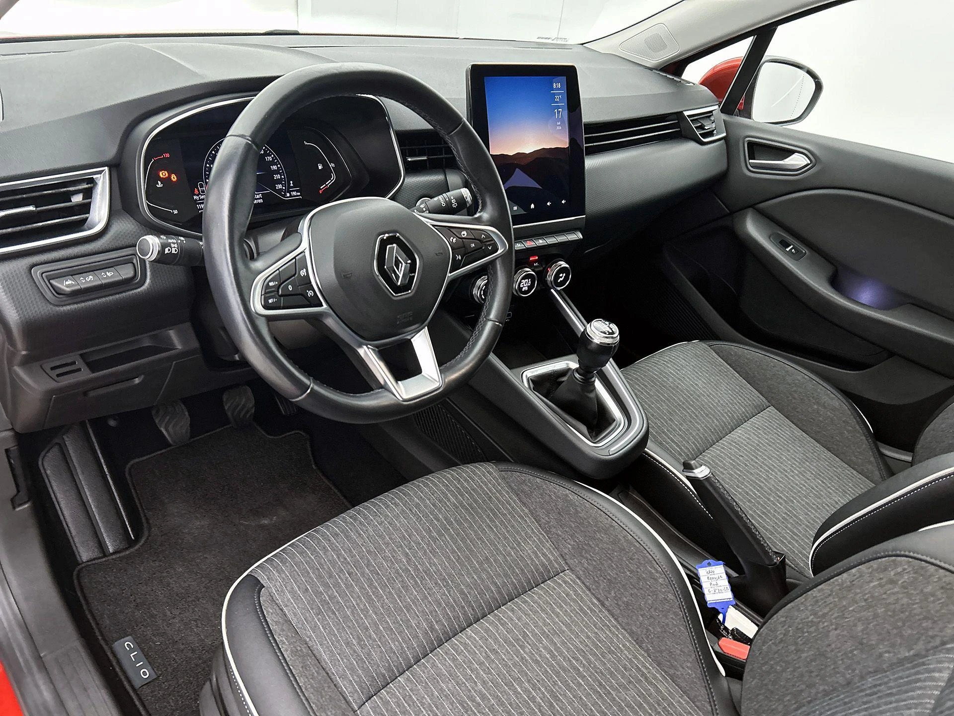 Renault-Clio-image-21