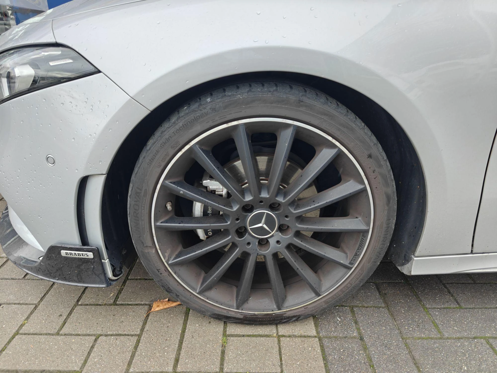 Mercedes-Benz-A-Klasse-image-4