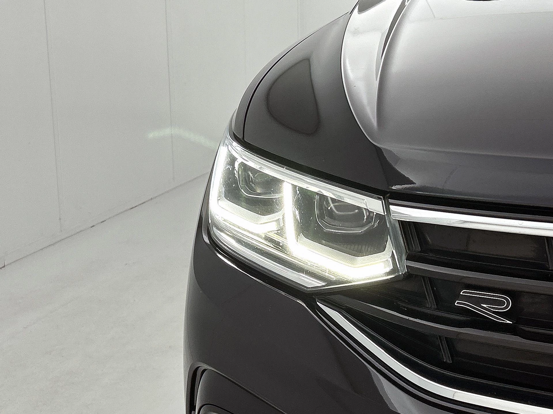 Volkswagen Tiguan 1.5 TSI R-Line Business+