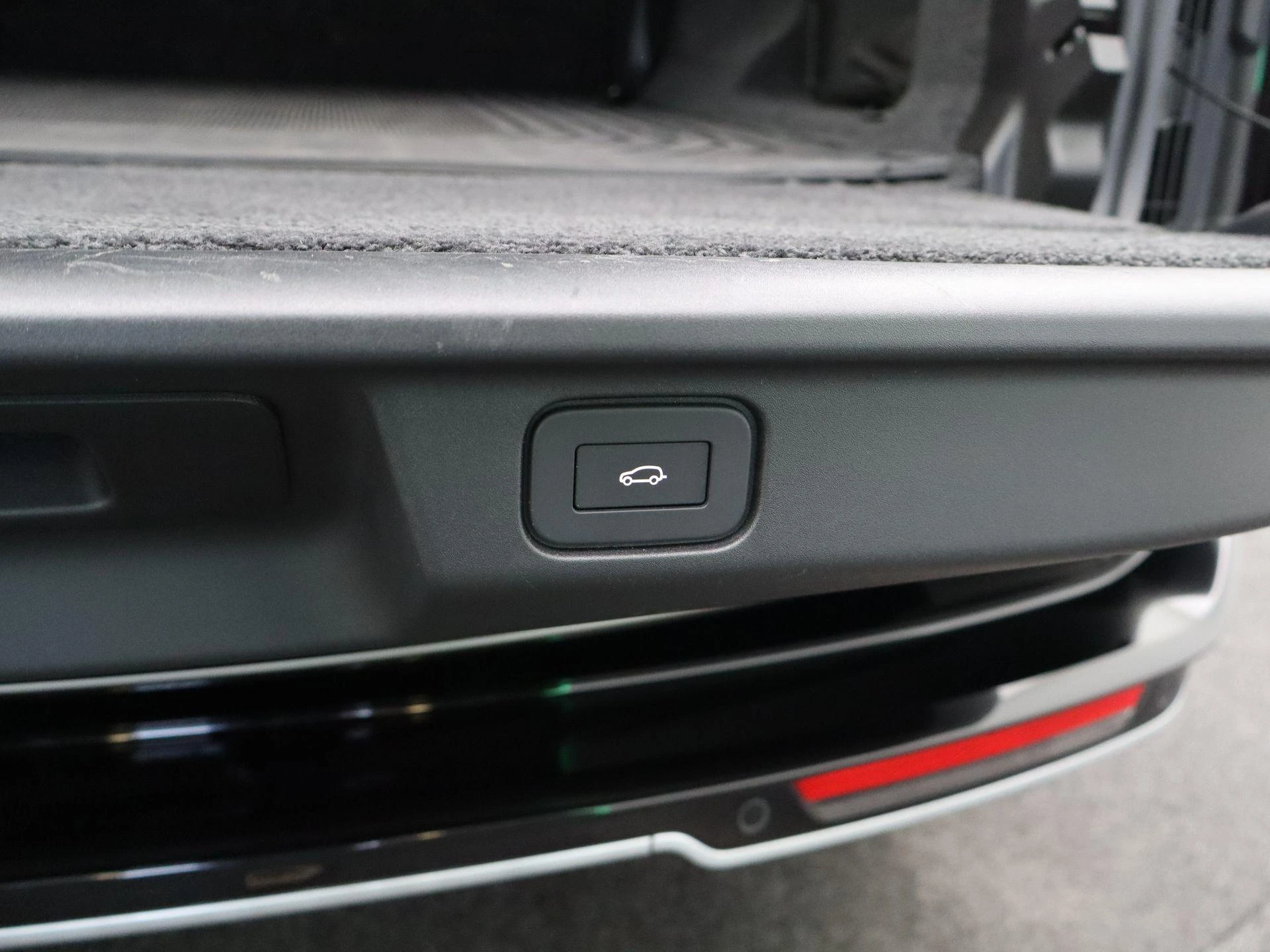 Land Rover Range Rover 3.0 P460e LWB Autobiography PHEV