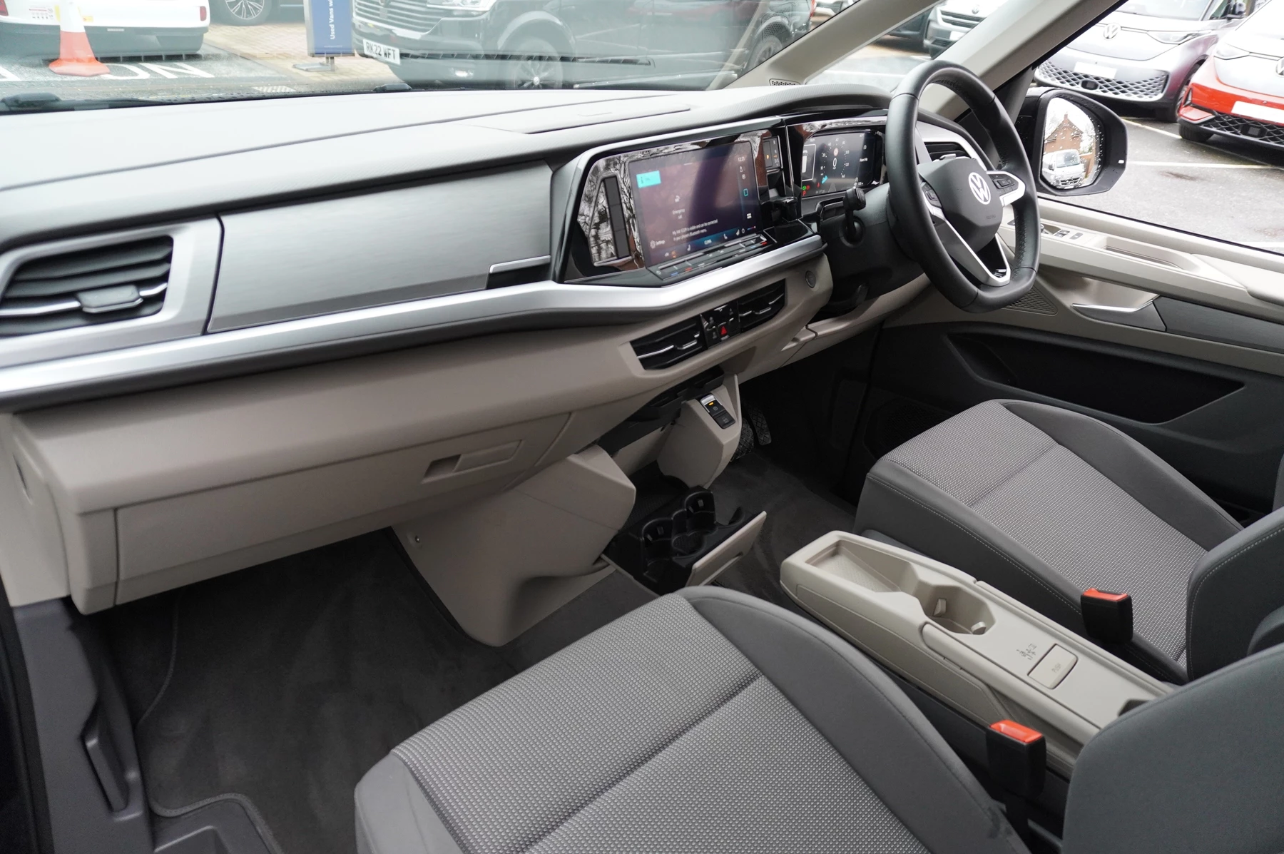 Volkswagen Multivan 2.0 TDI Life 5dr DSG