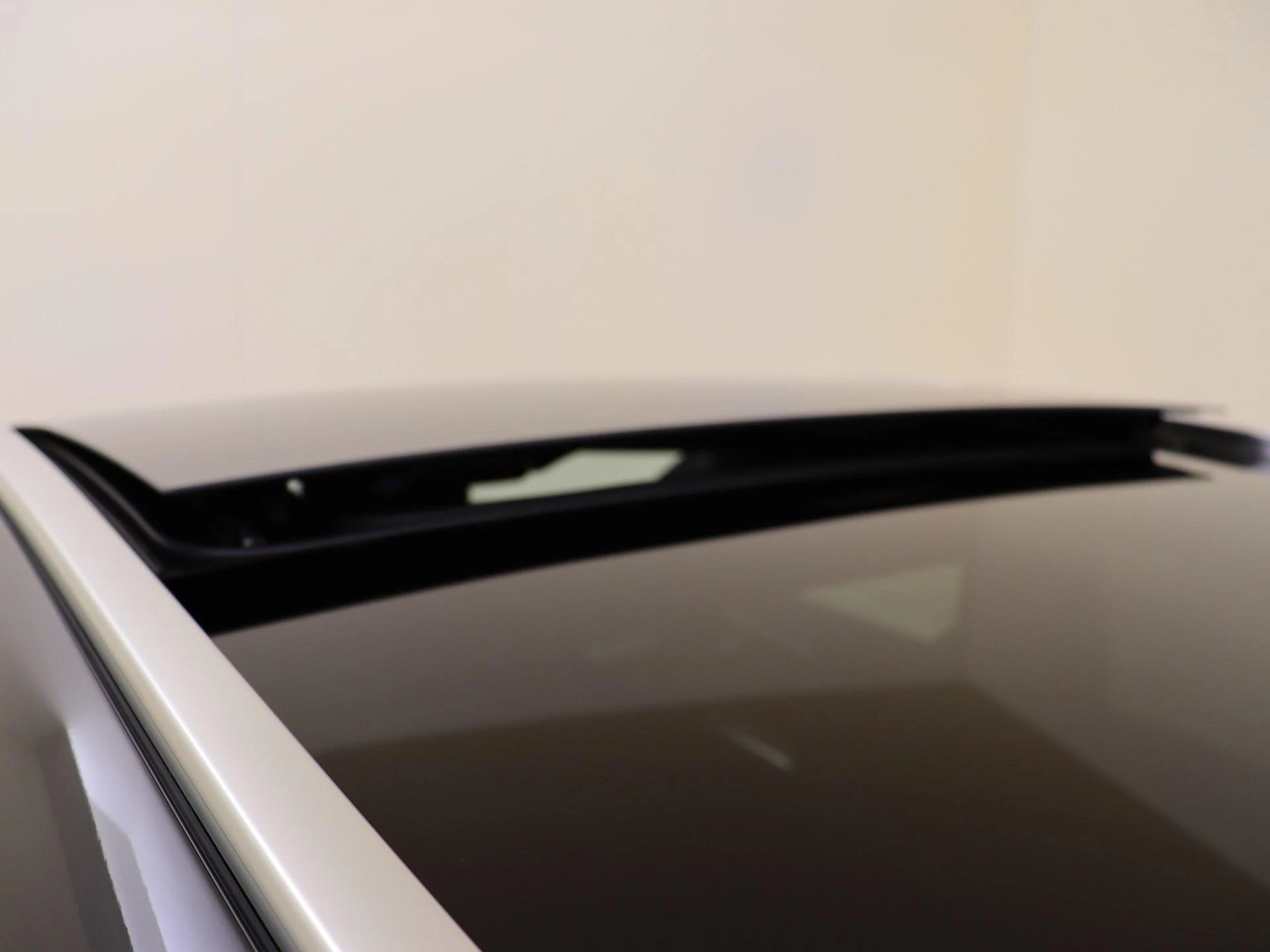 Mercedes-Benz-C-Klasse-image-25