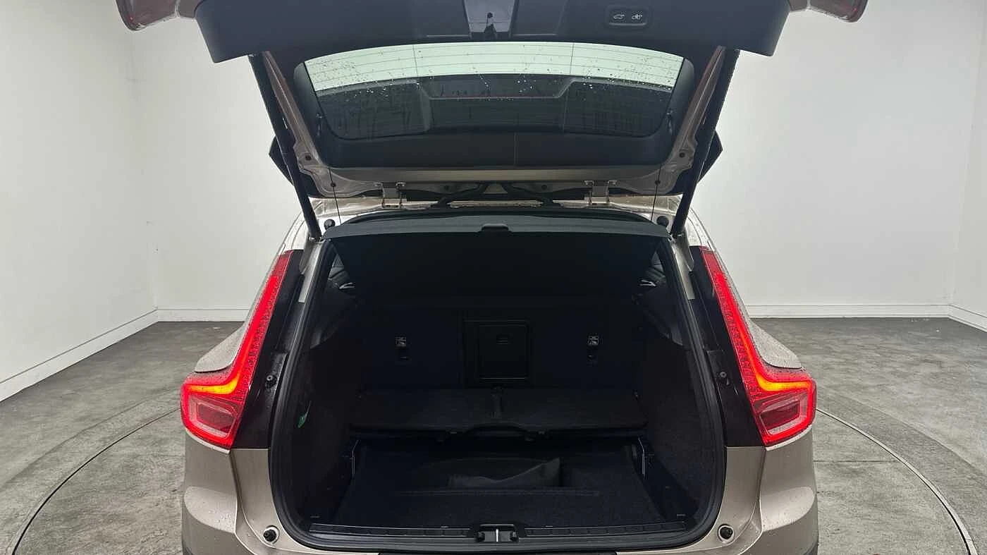 Volvo-XC40-image-13