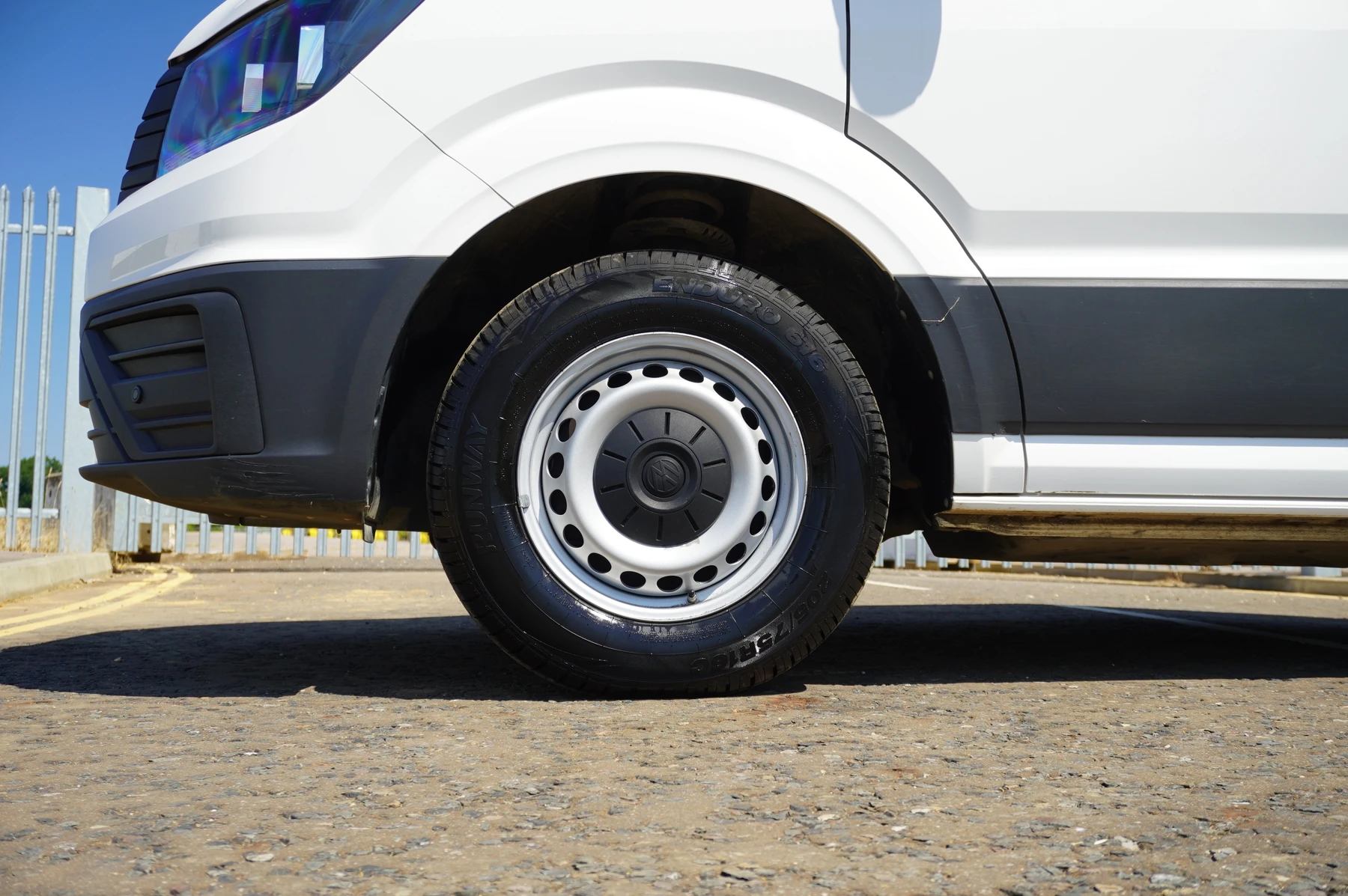 Volkswagen-Crafter-image-4