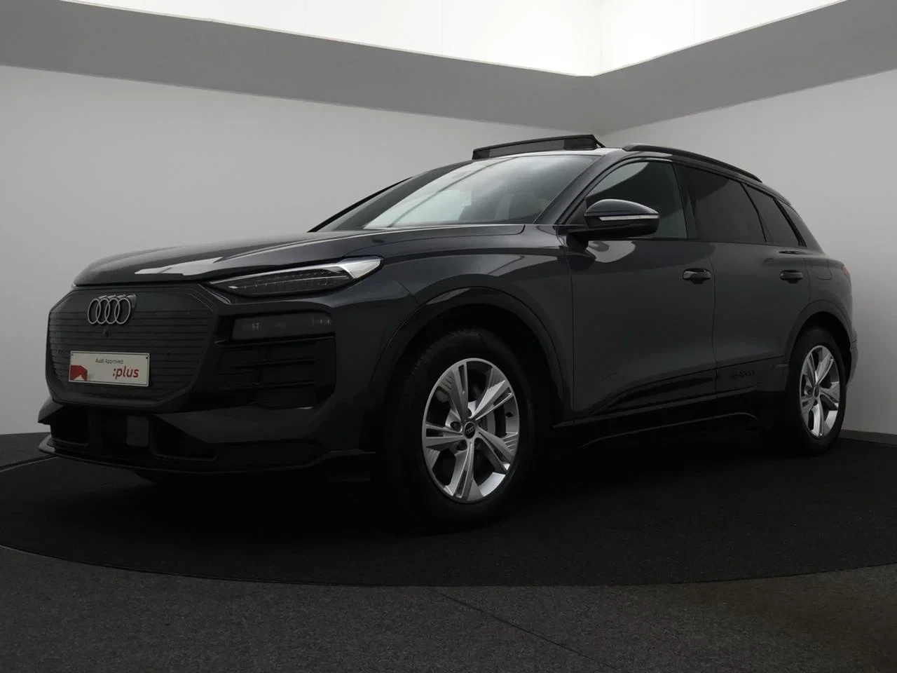 Audi-Q6 e-tron-image-0
