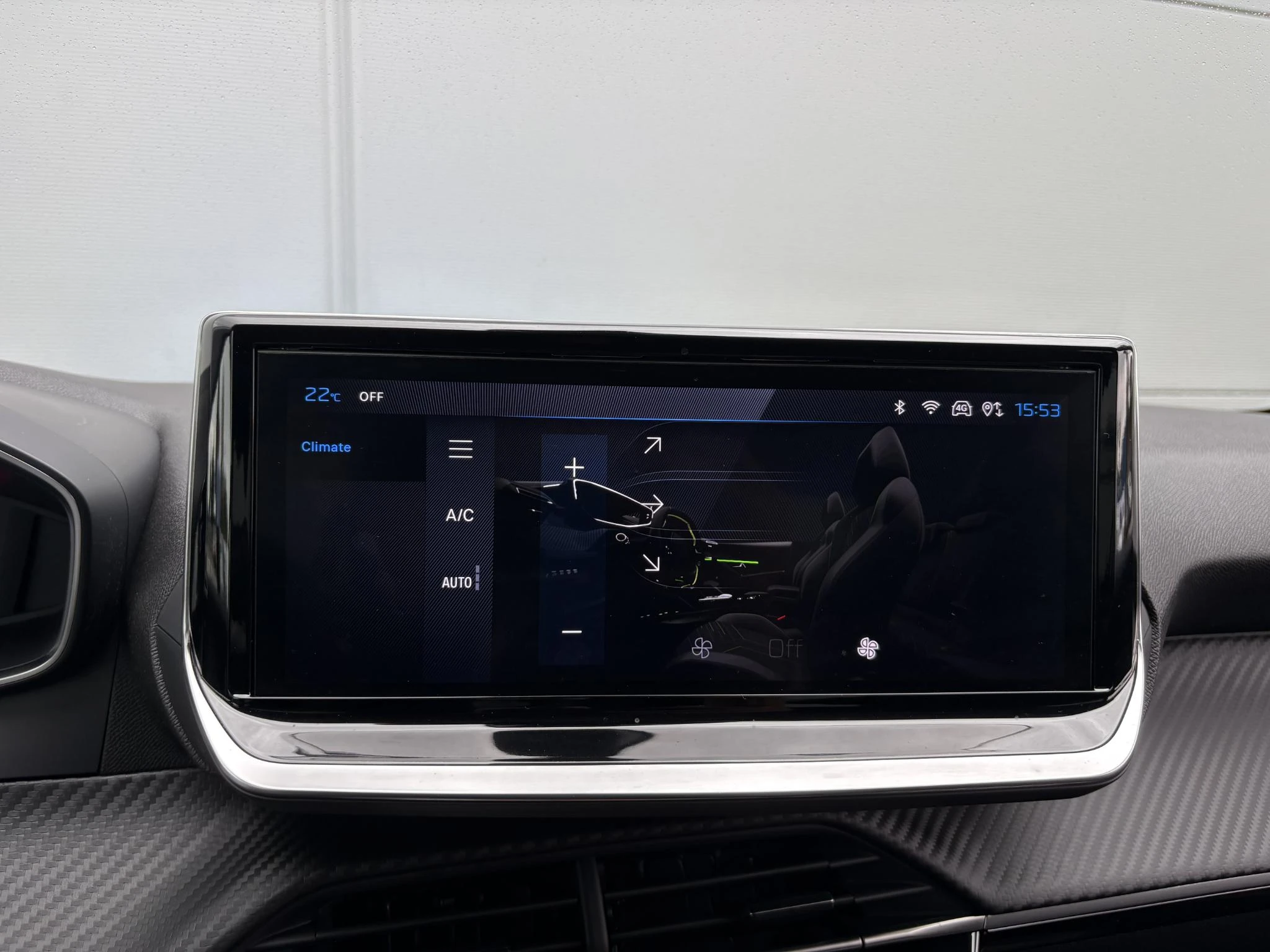 Peugeot-208-image-17