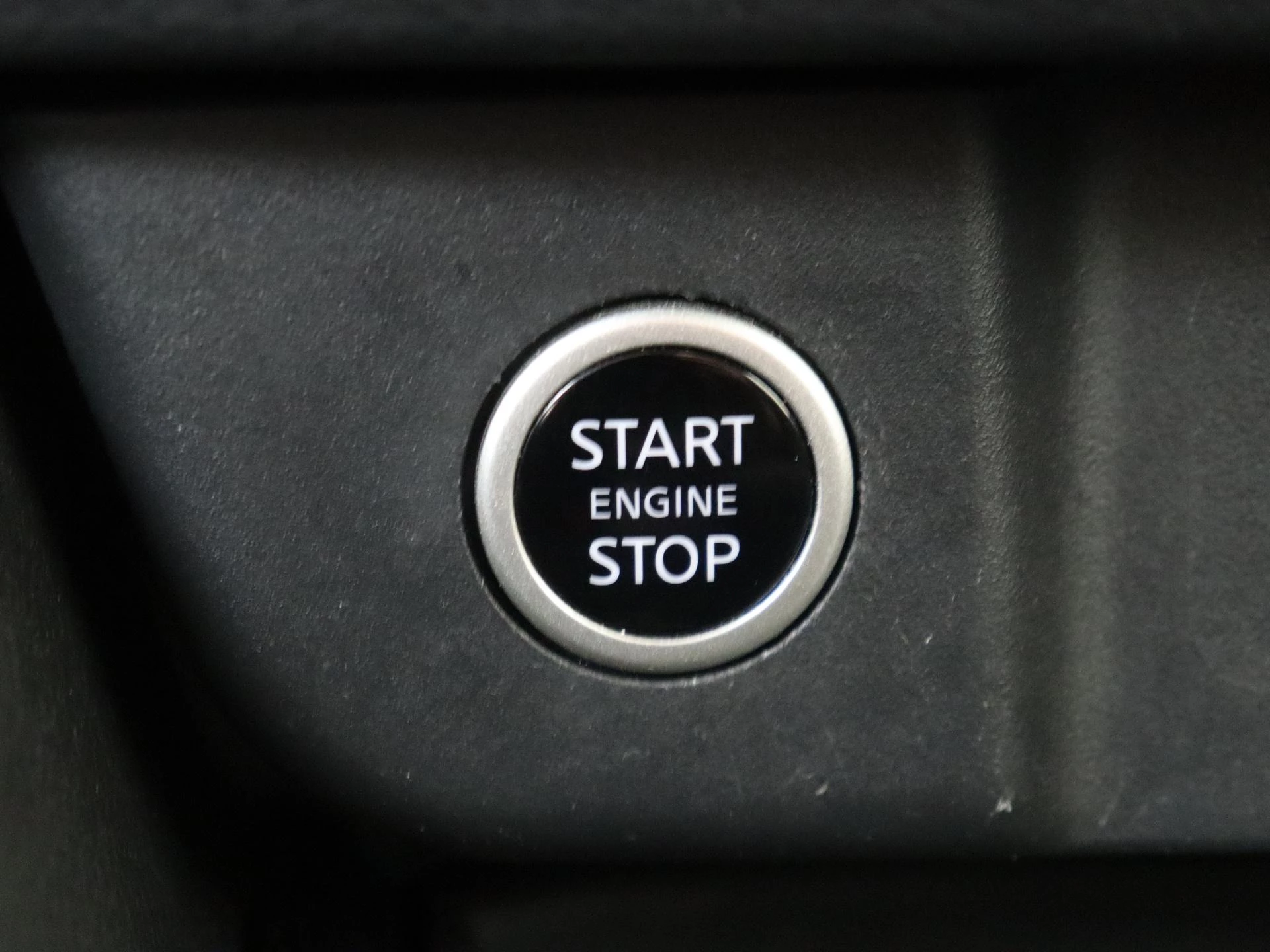 Nissan-QASHQAI-image-21