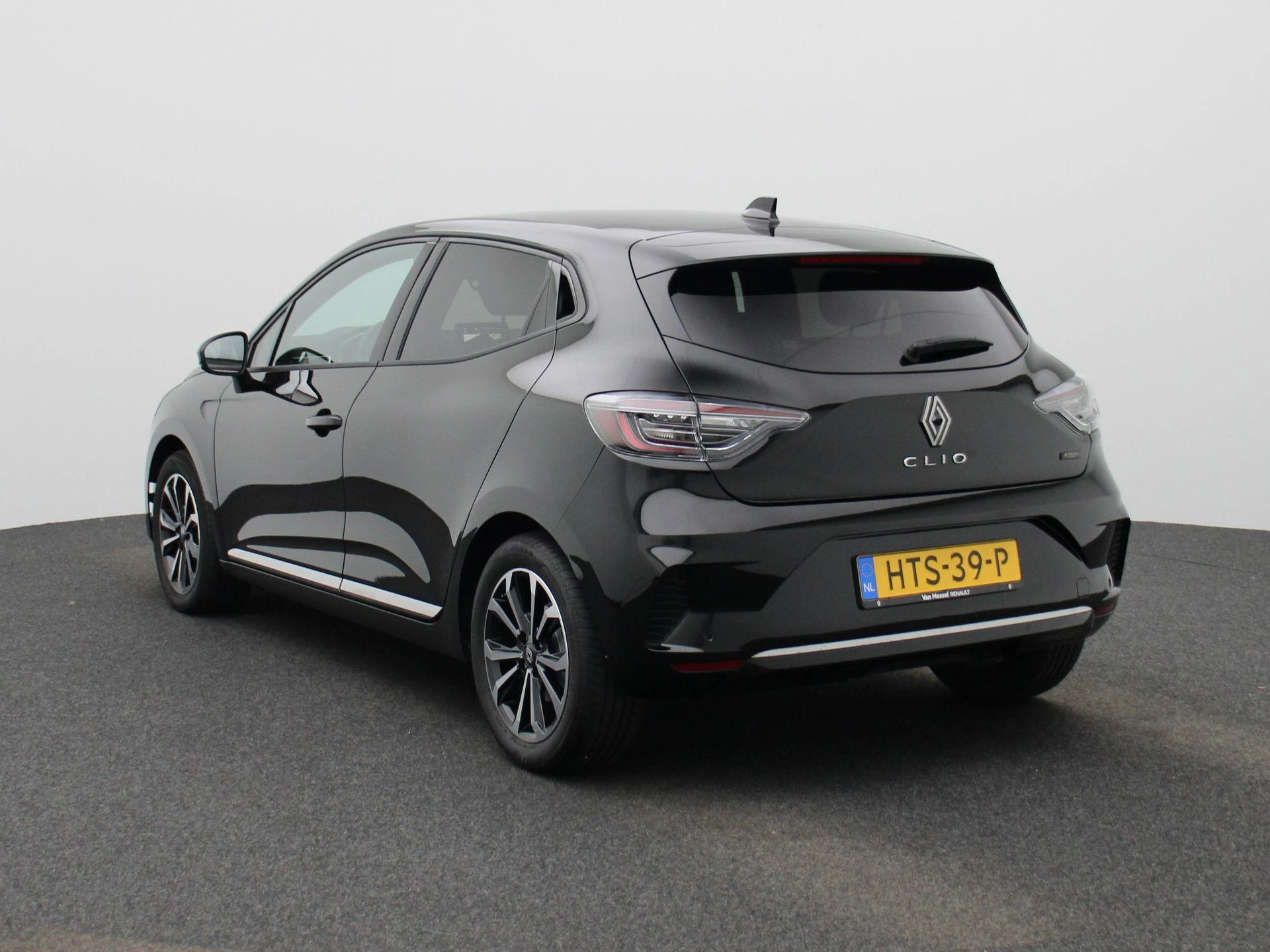 Renault-Clio-image-1