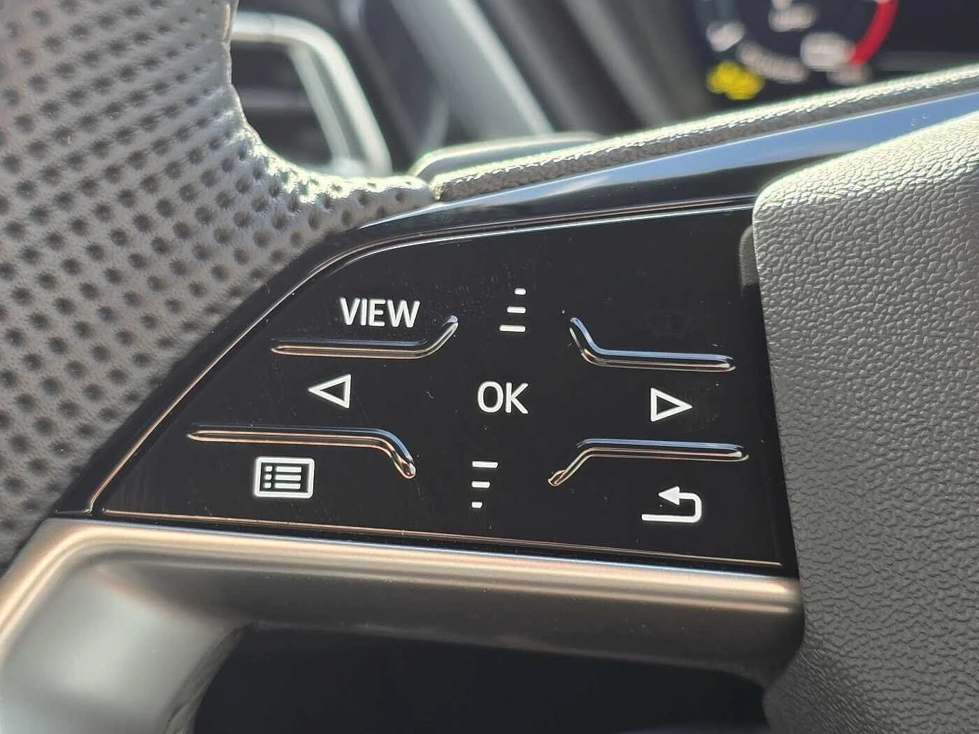 Audi-Q4 e-tron-image-35