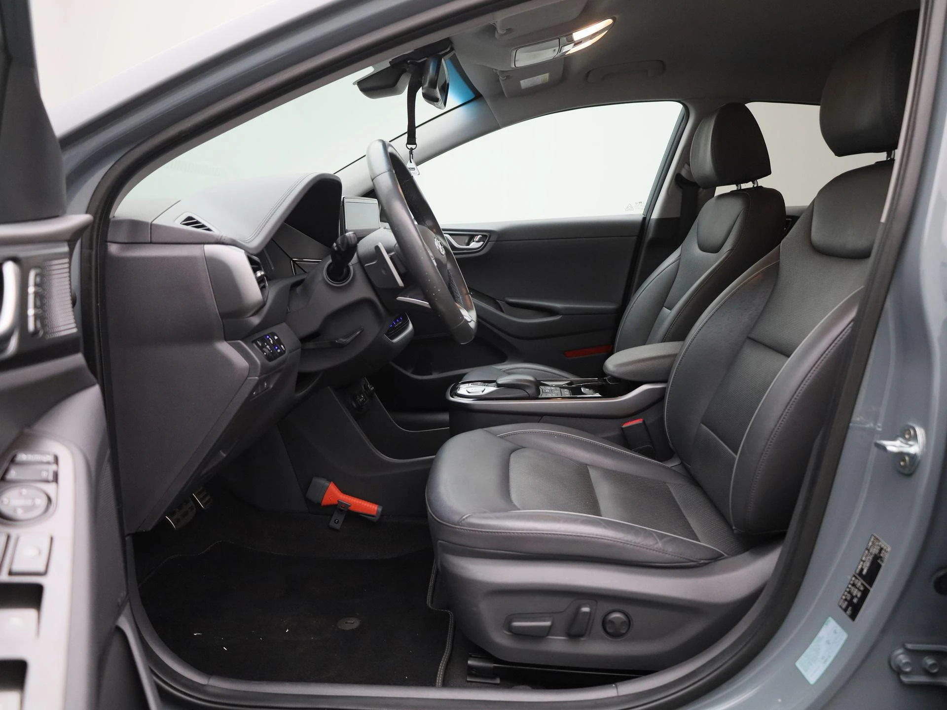 Hyundai-IONIQ-image-11