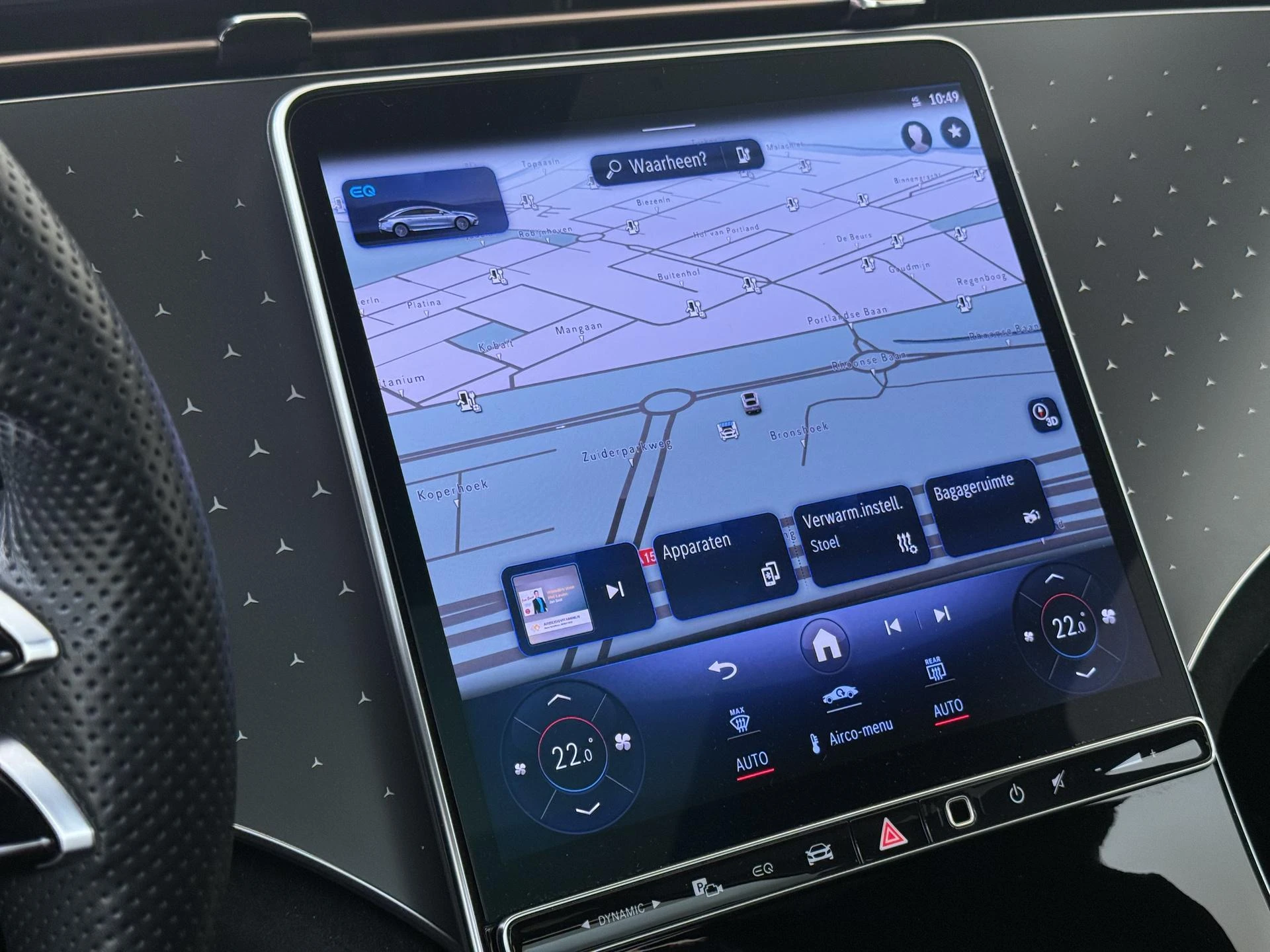 Mercedes-Benz-EQS-image-17