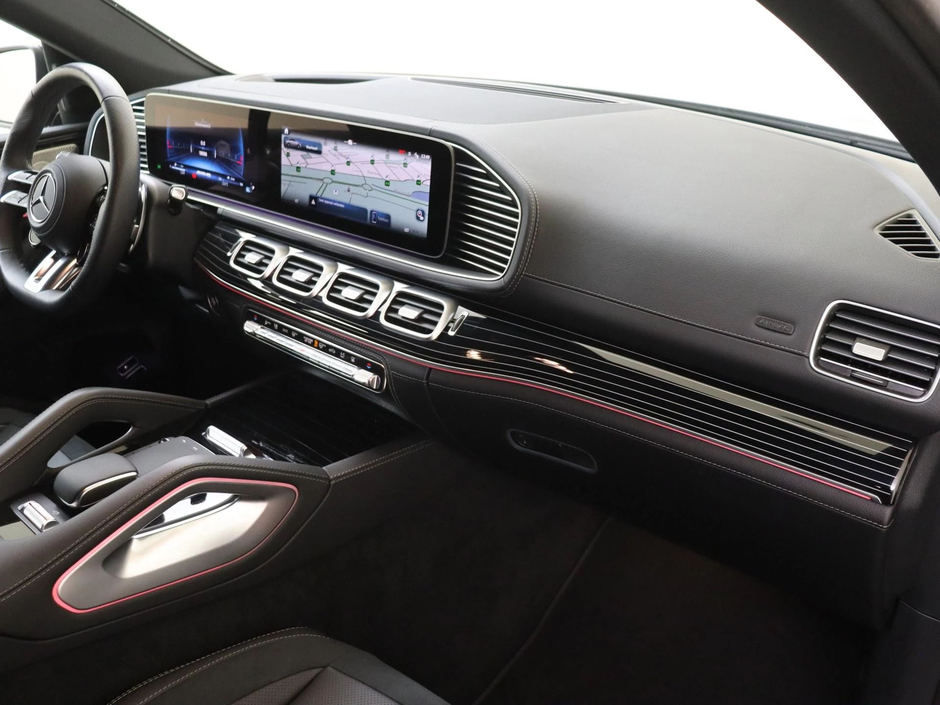 Mercedes-Benz-GLE-image-10