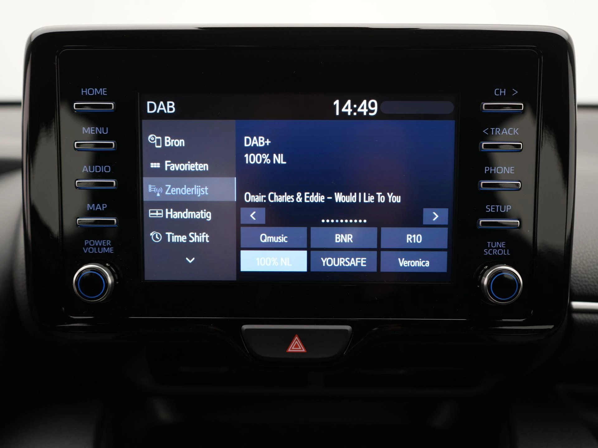 Toyota-Yaris-image-12