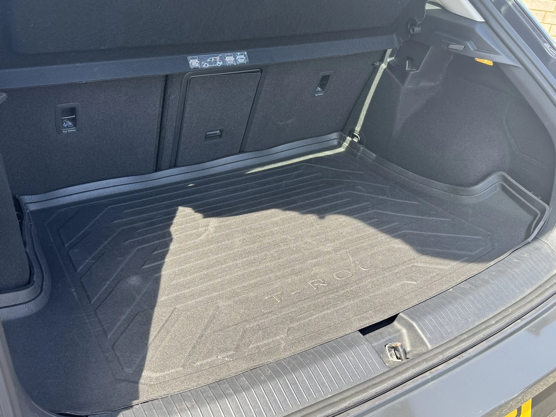 Volkswagen-T-Roc-image-15