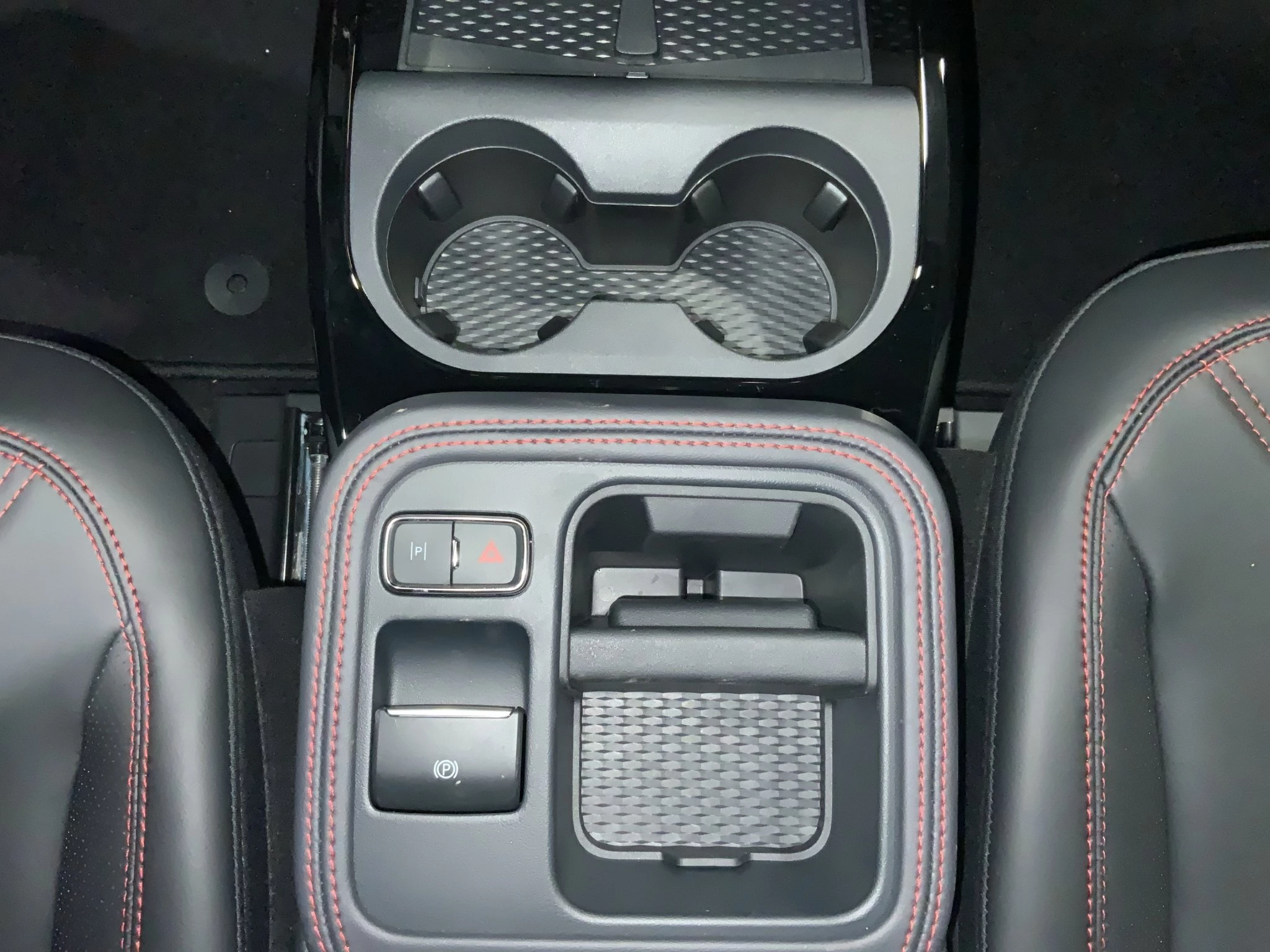 Ford-Mustang Mach-E-image-21