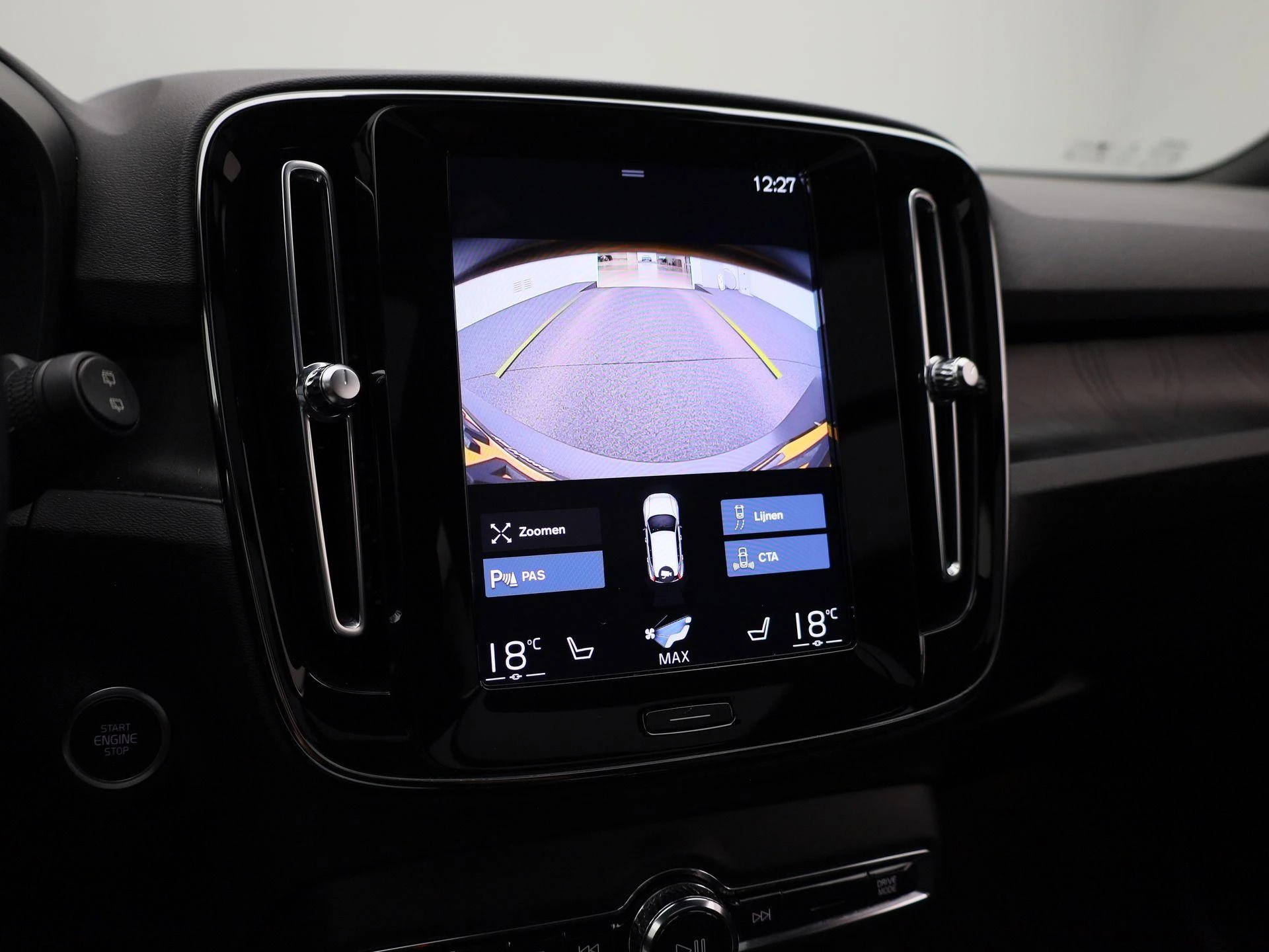 Volvo-XC40-image-33
