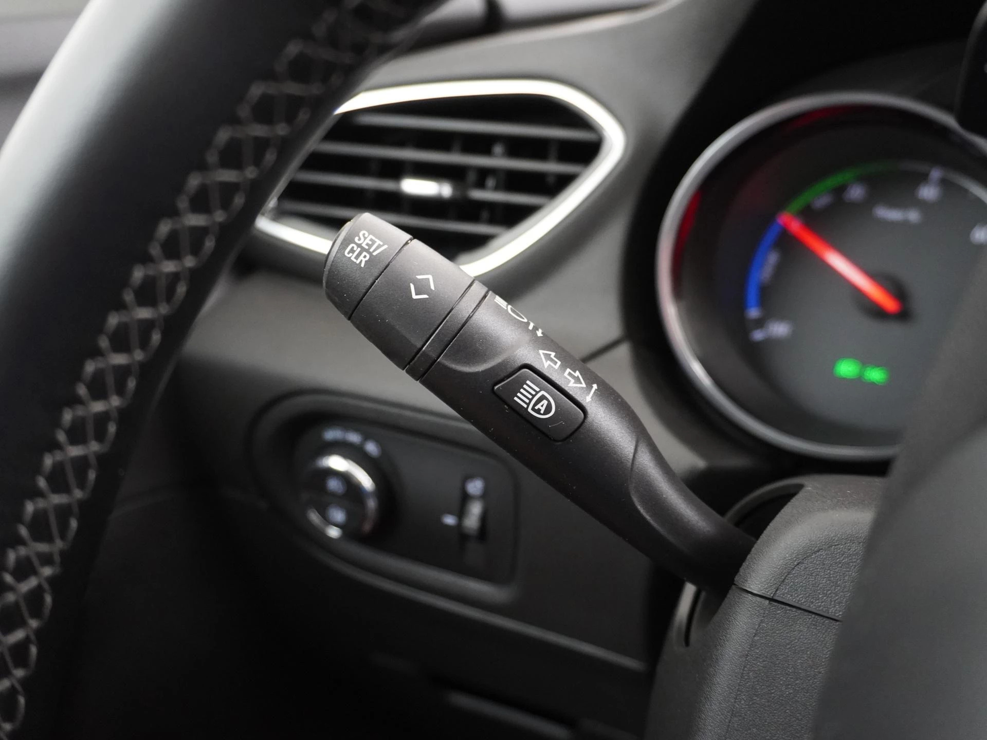 Opel-Grandland X-image-21