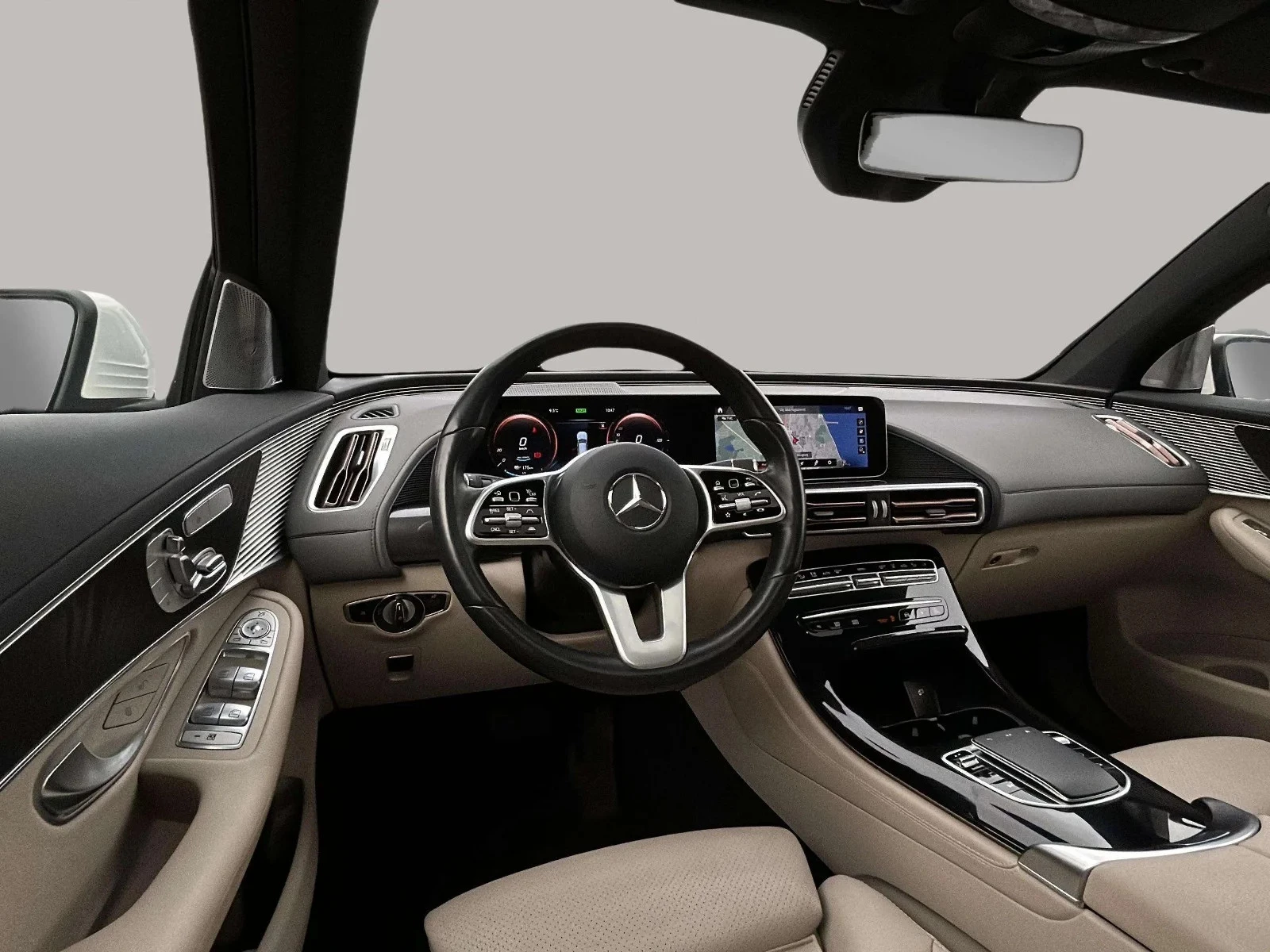 Mercedes-Benz-EQC-image-16