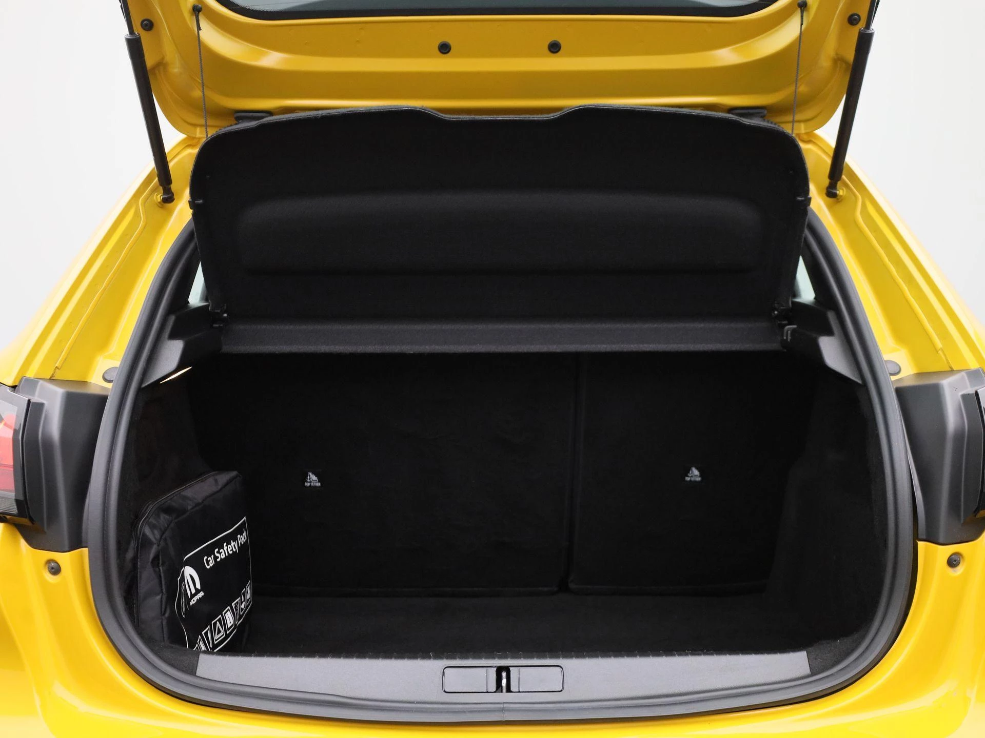 Peugeot-208-image-13