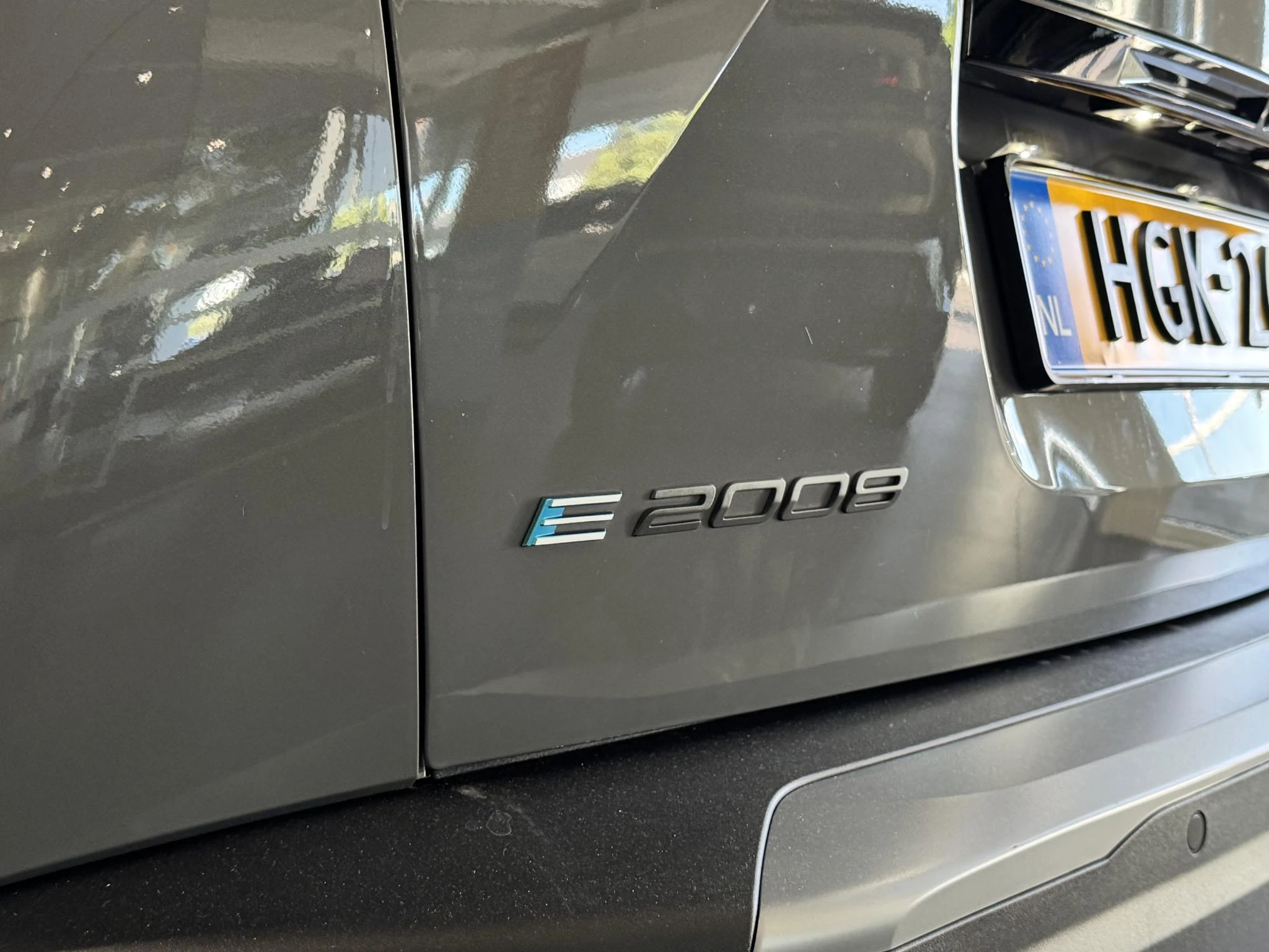 Peugeot e-2008 EV Allure Avantage 54 kWh