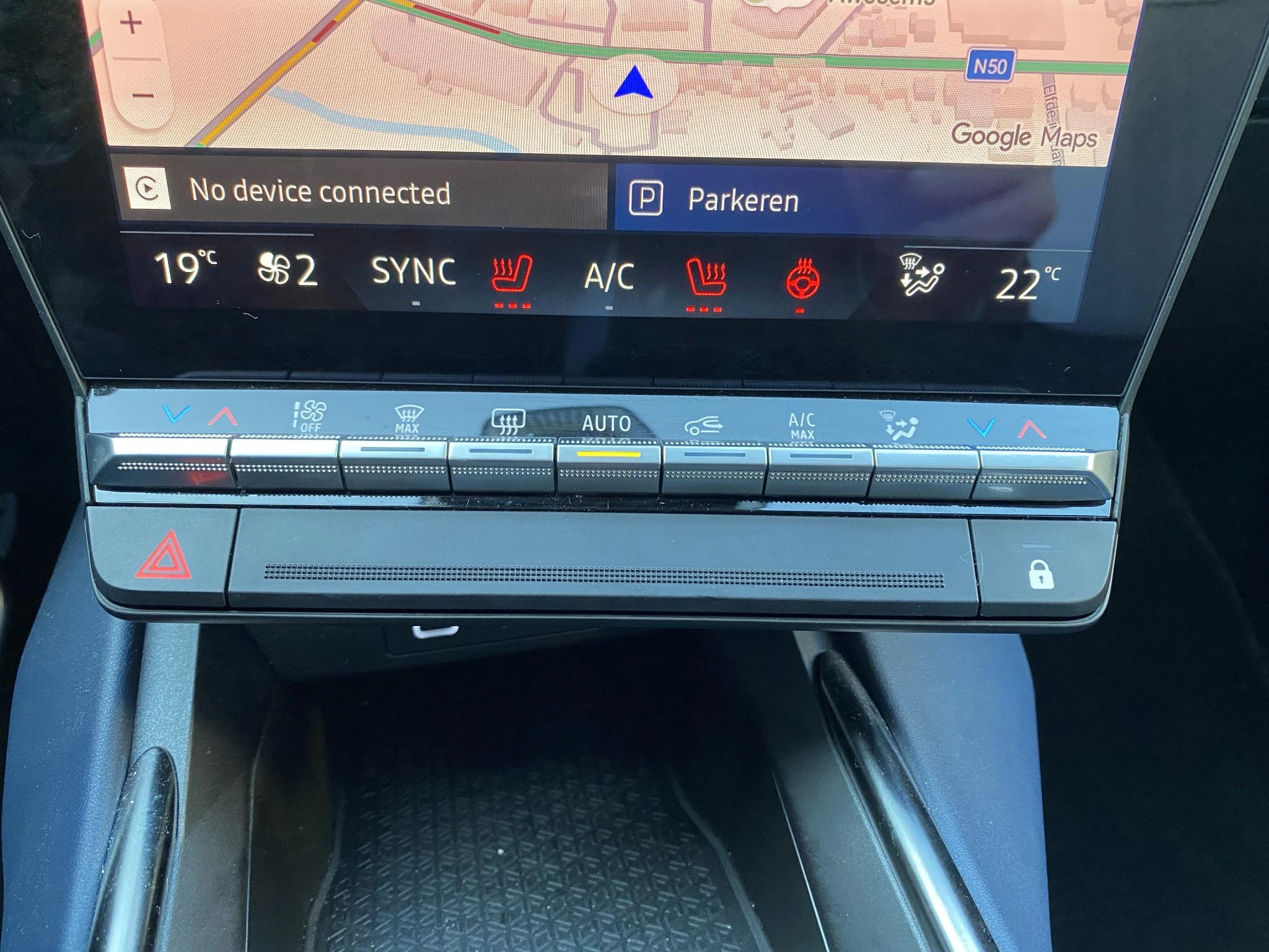 Renault-A390-image-18