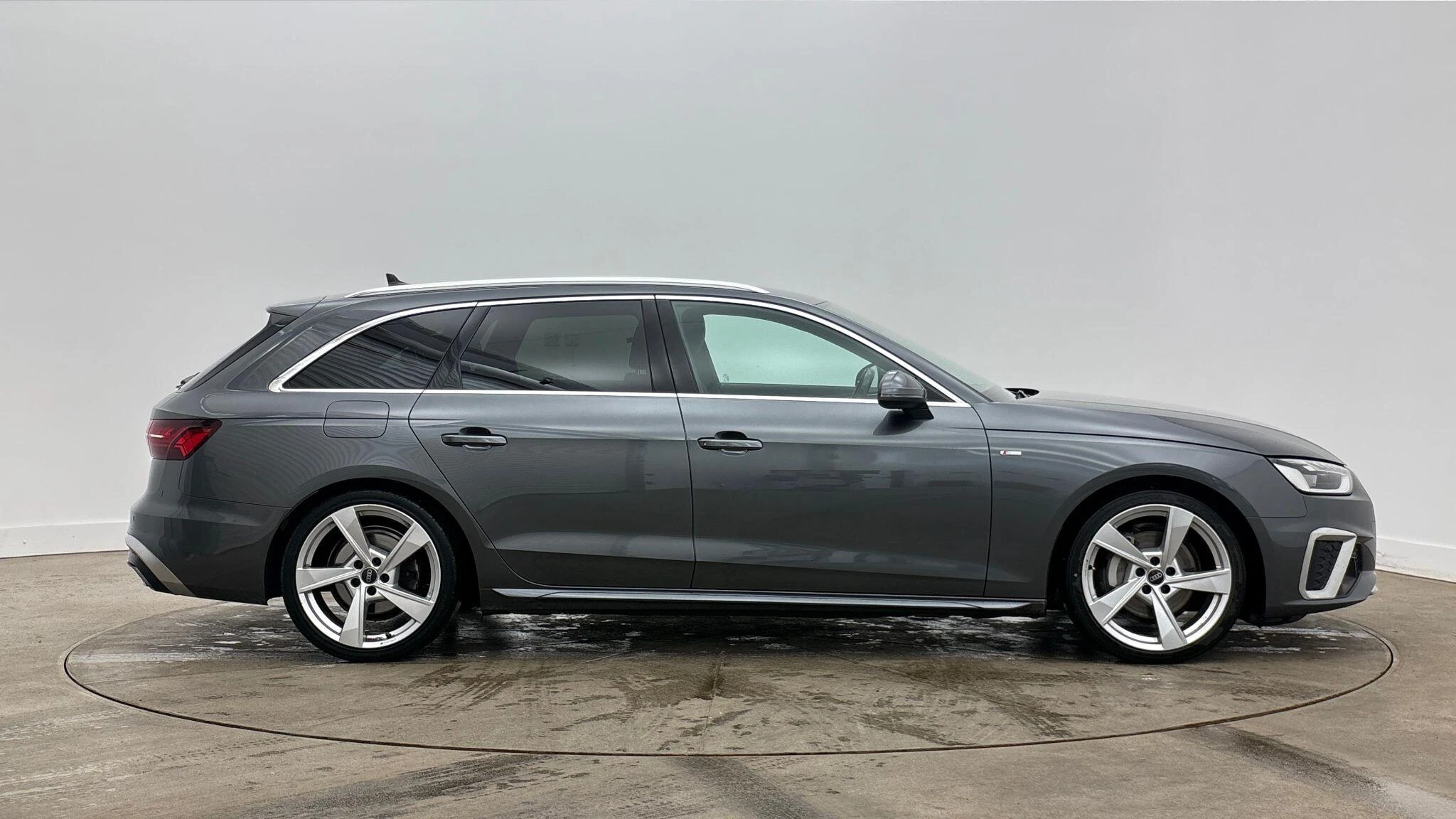 Audi-A4-image-52