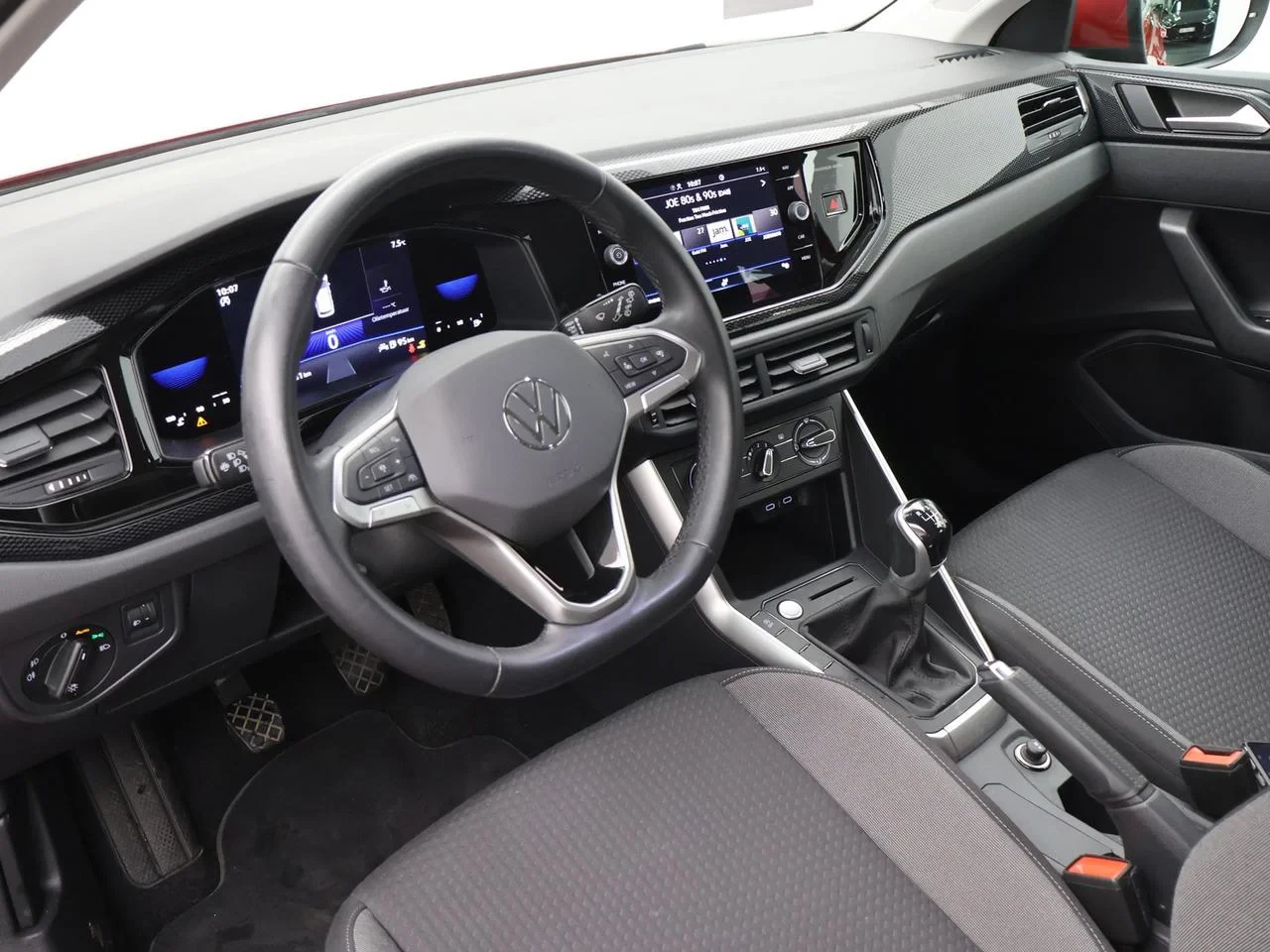 Volkswagen-Taigo-image-2