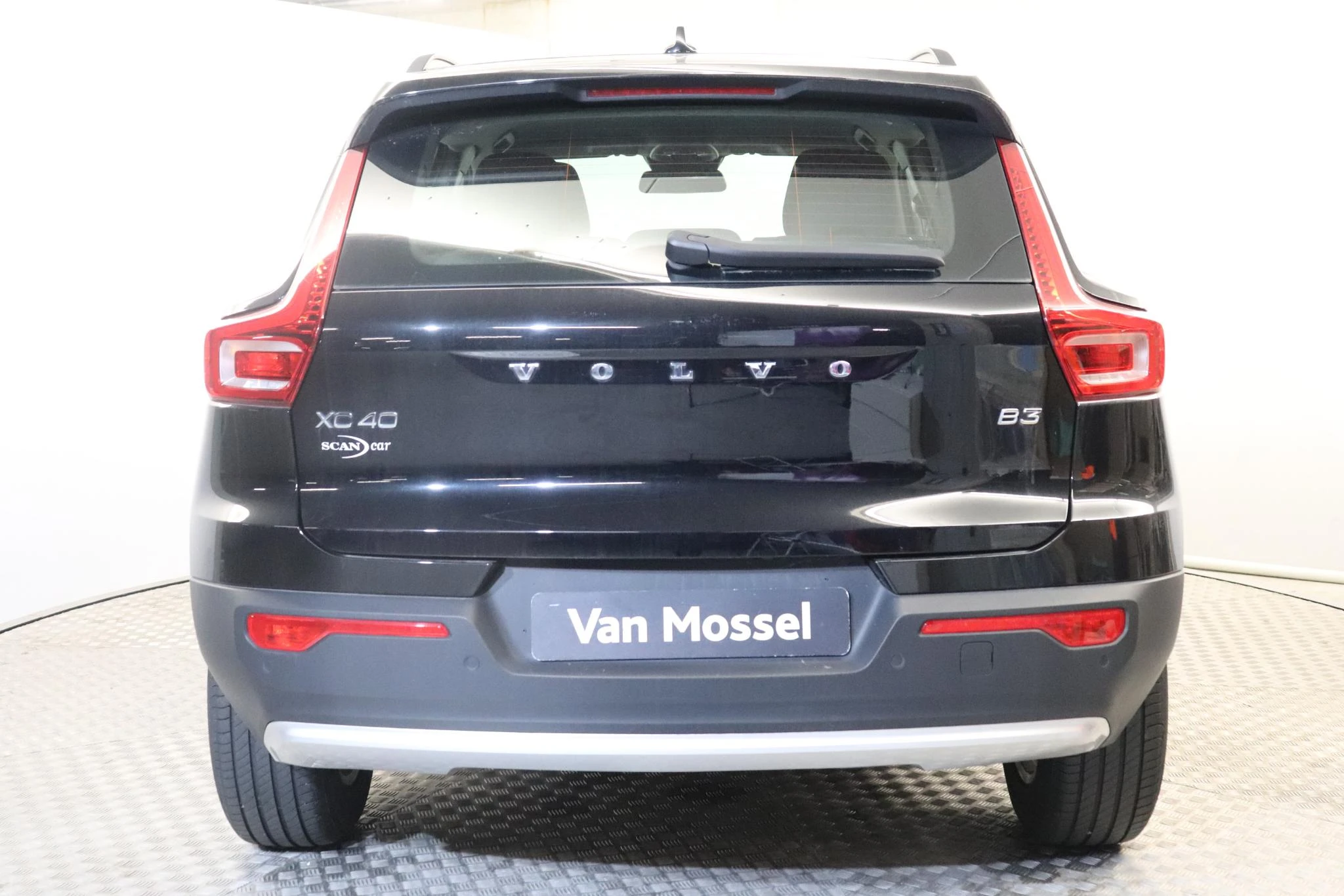 Volvo-XC40-image-3