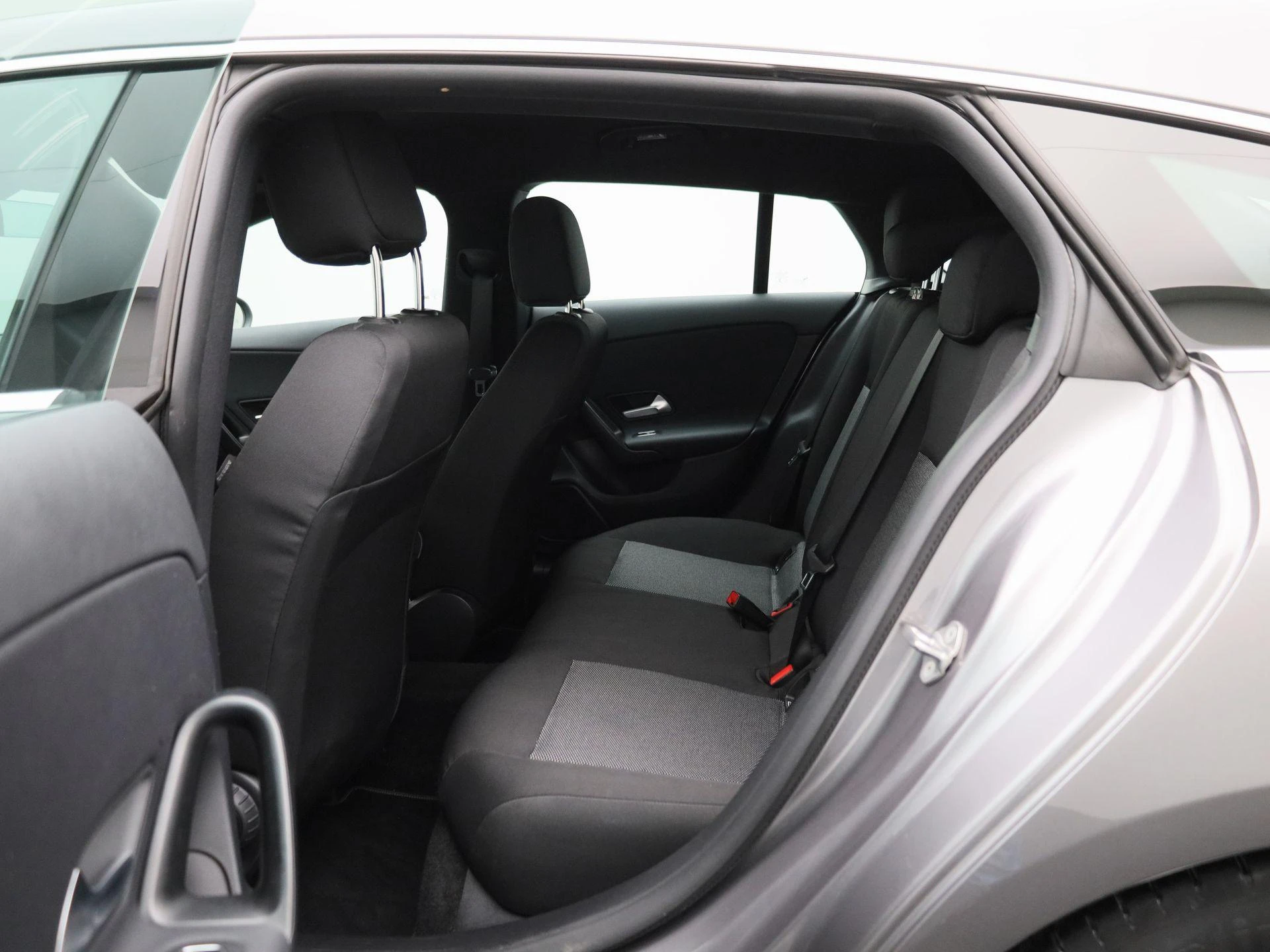 Mercedes-Benz-CLA-image-9