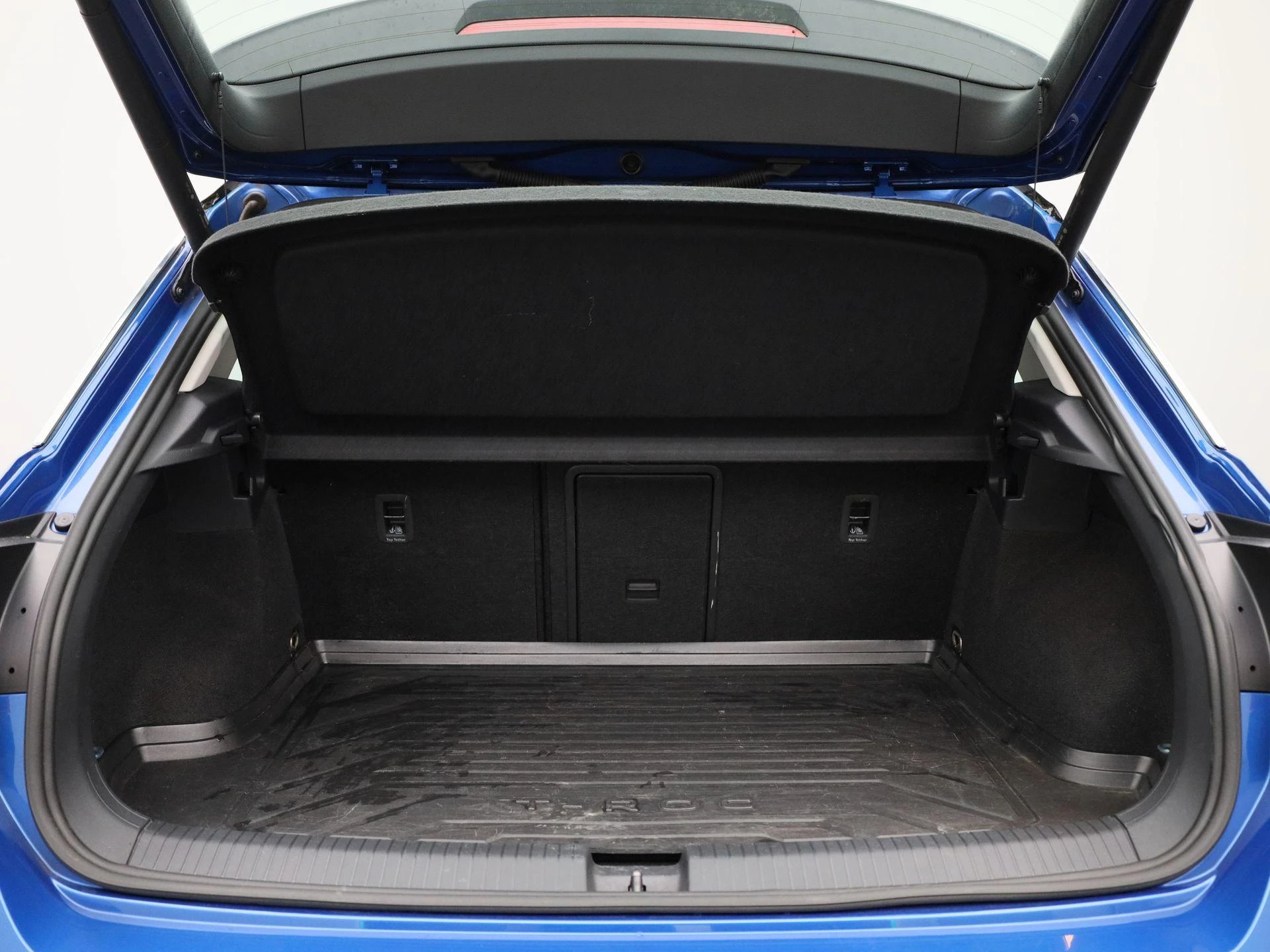 Volkswagen-T-Roc-image-13
