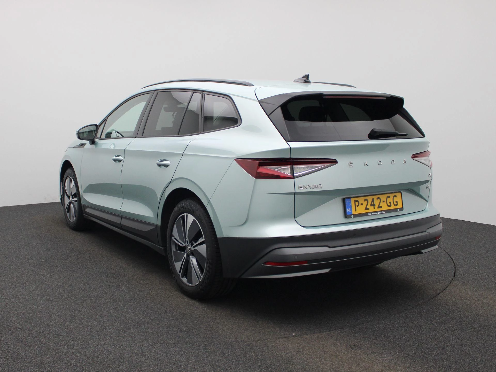 Škoda-Enyaq iV-image-1