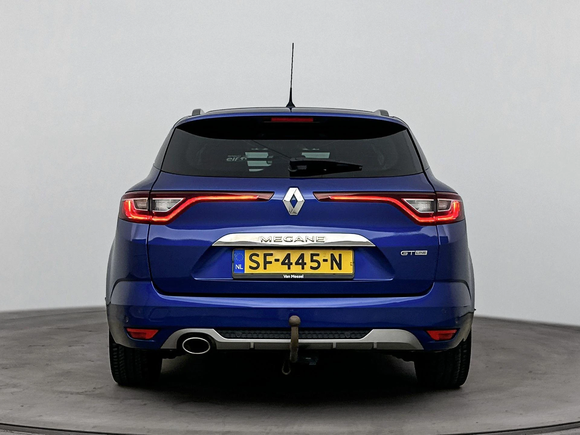 Renault-Mégane Estate-image-2
