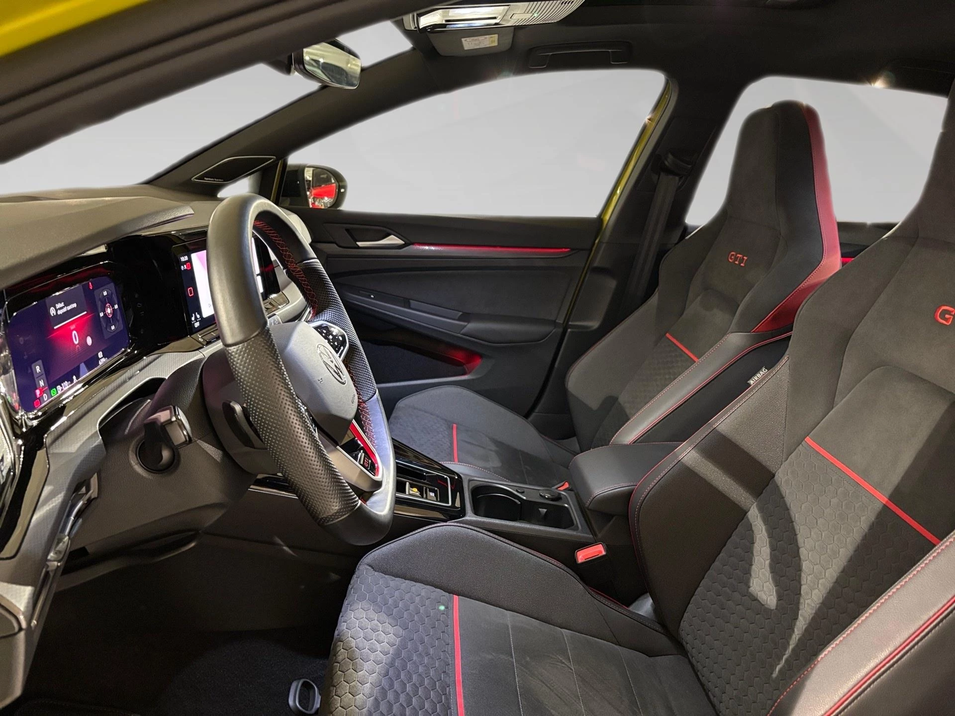 Volkswagen-Golf-image-3