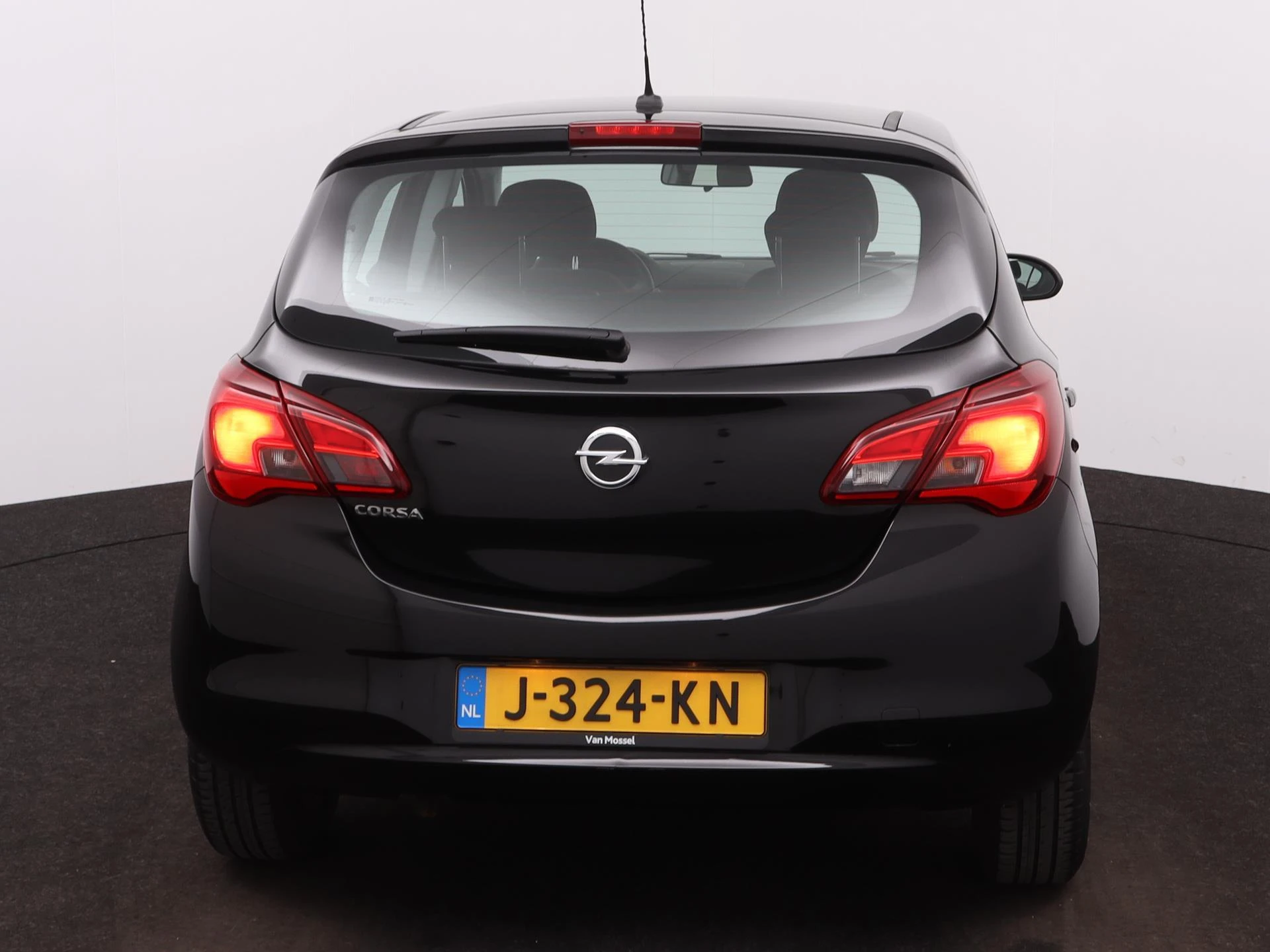 Opel-Corsa-image-7