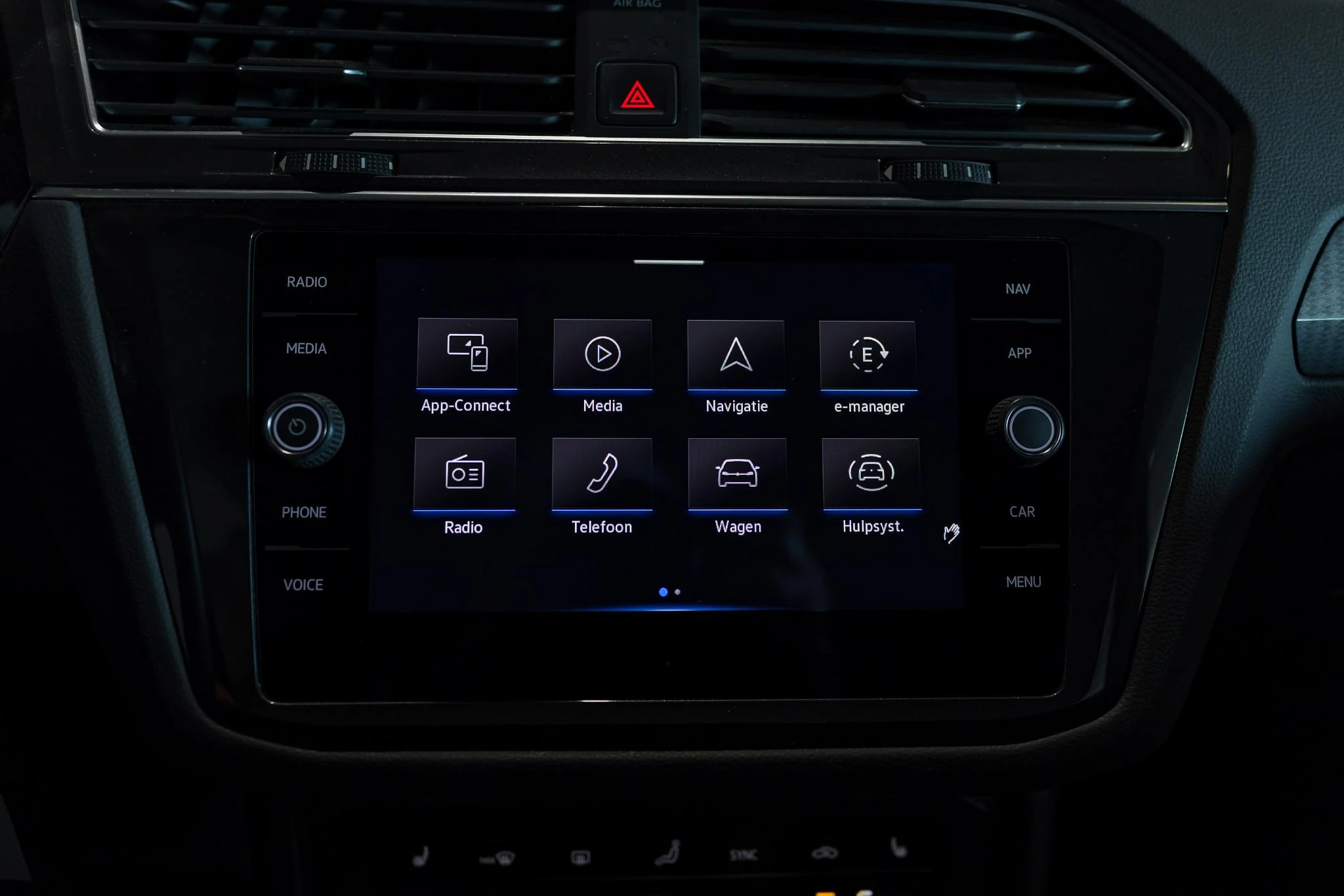 Volkswagen-Tiguan-image-29