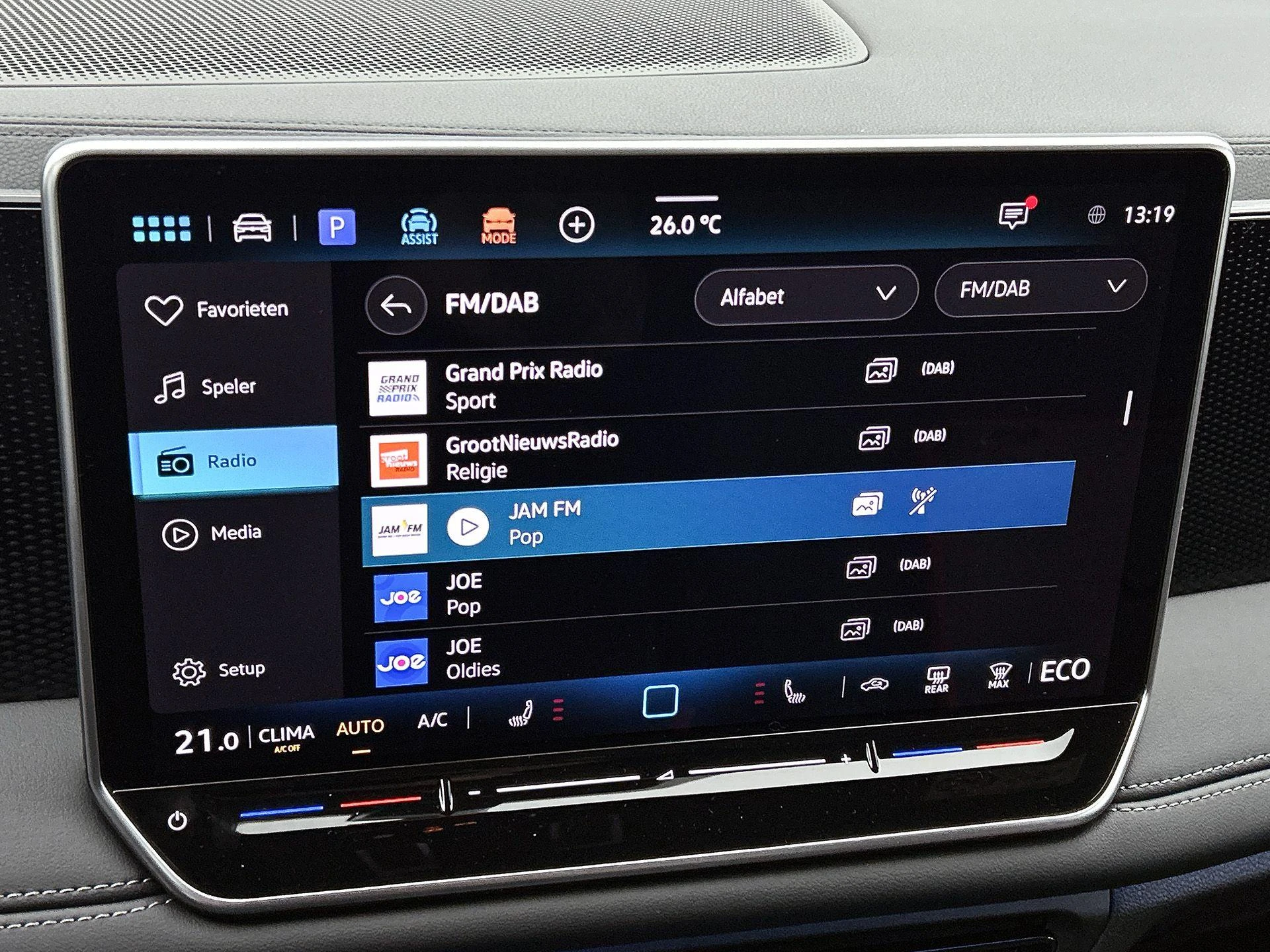 Volkswagen-Tiguan-image-6