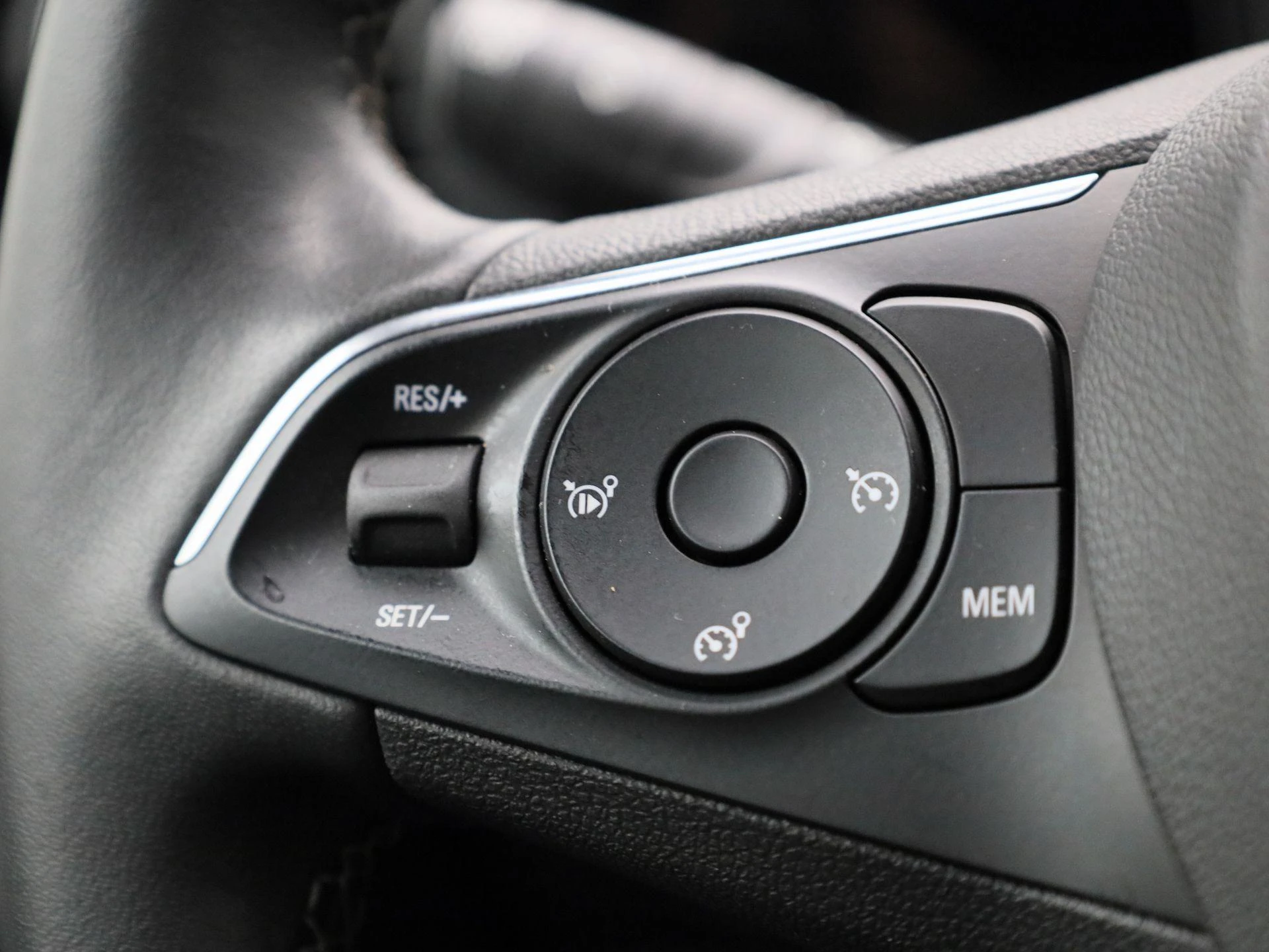 Opel-Mokka-e-image-17