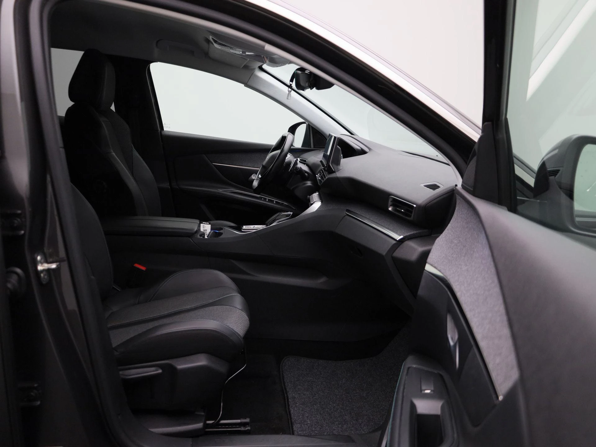 Peugeot-3008-image-38